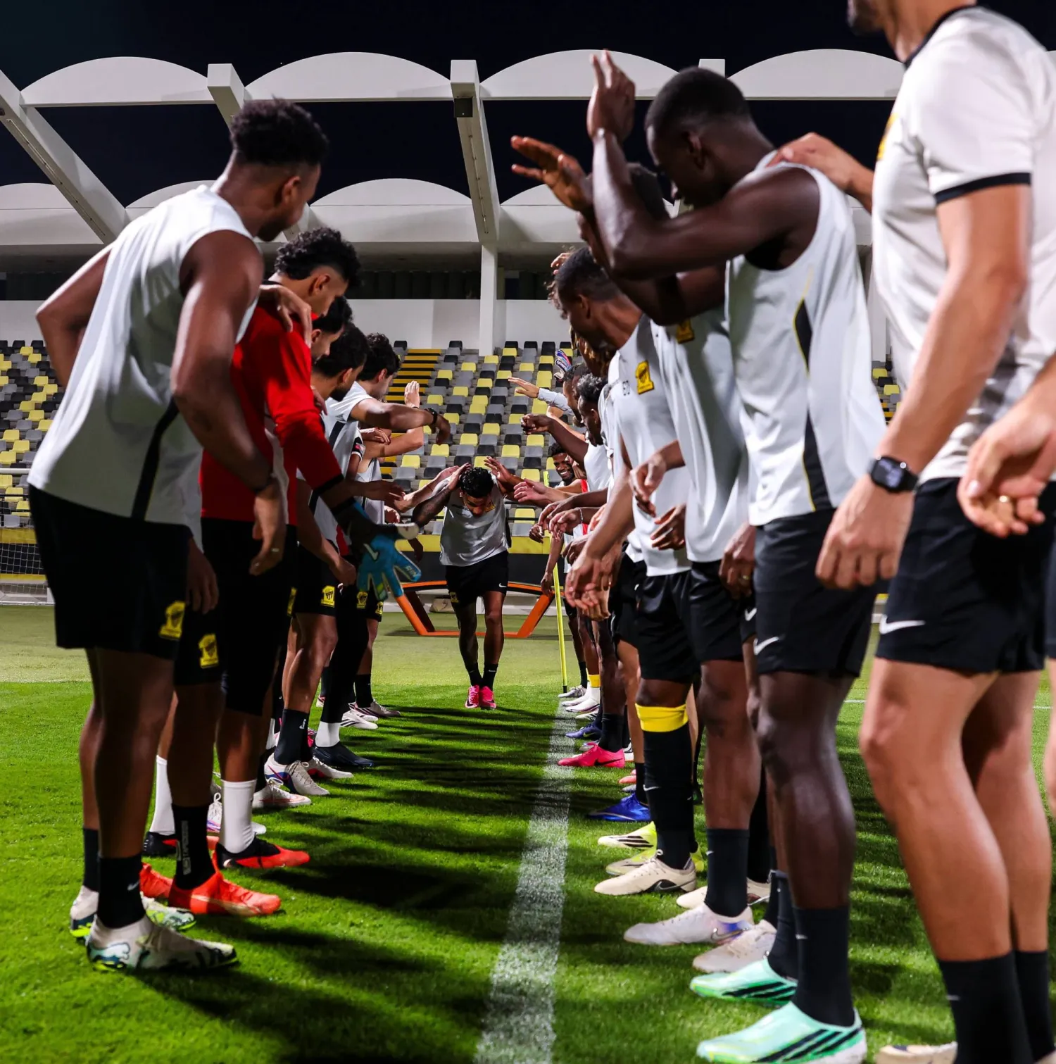 لاعبو الاتحاد استقبلوا الكثير من اللاعبين هذا الموسم وودعوا الكثير (نادي الاتحاد)