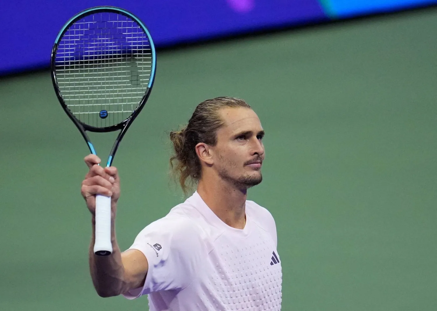 Tennis - US Open - Flushing Meadows, New York, United States - September 7, 2026 Germany's Alexander Zverev celebrates winning his round of 16 match against Italy's Luciano Darderi REUTERS/Eduardo Munoz
