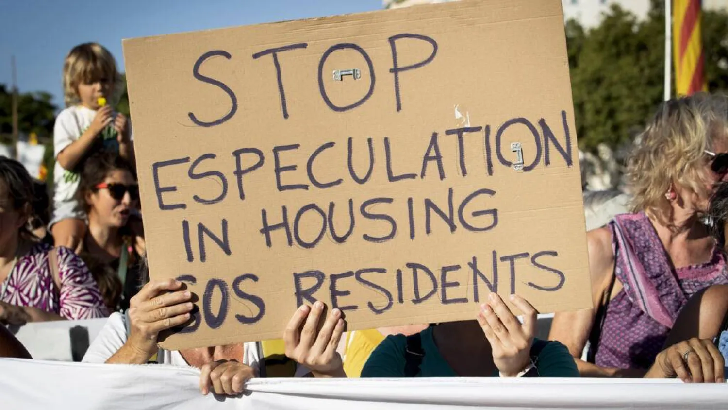 Though hugely popular with visitors, short-term lodgings are blamed by residents in many popular travel destinations for depriving locals of apartments for long-term rent and pushing up prices. JAIME REINA / AFP/File
