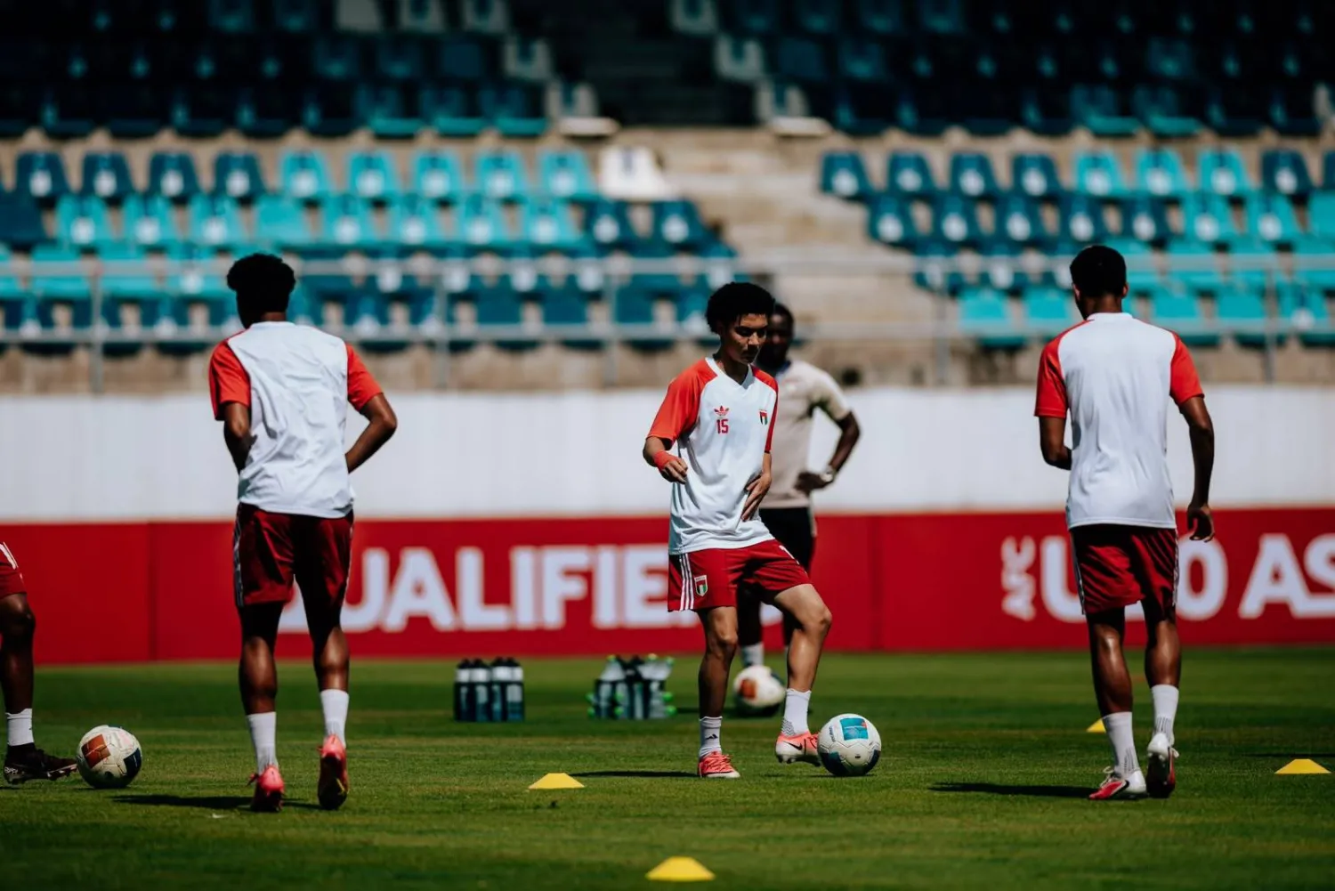 المنتخب الإماراتي من إحدى الحصص التدريبية (منتخب الإمارات)