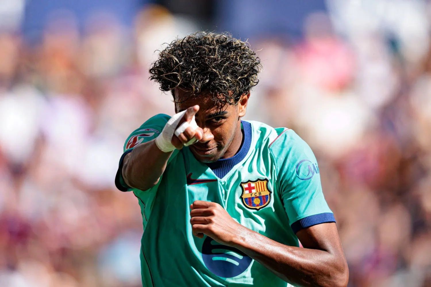 13 September 2026, Spain, Valencia: Barcelona's Lamine Yamal celebrates scoring his side's second goal during the Spanish Primera Division match between Levante UD and FC Barcelona at Estadio Ciudad de Valencia. (dpa)