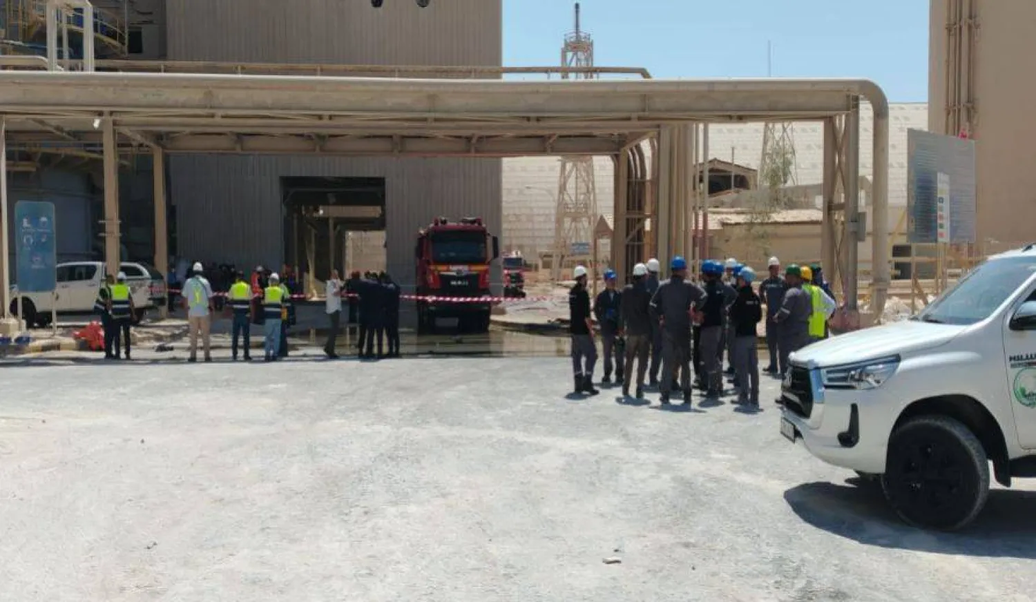 صورة من موقع الحادث في المجمع الصناعي بالعقبة (التلفزيون الرسمي الأردني)