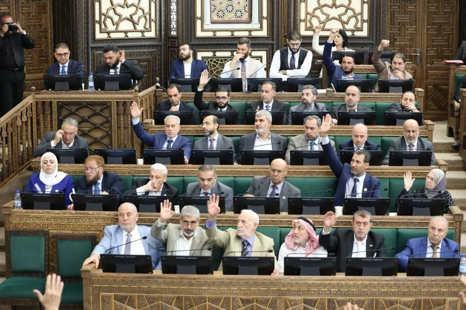 جلسة مجلس الشعب الأحد توافق على استقالة عضو المجلس مضر حمدان (صفحة المجلس)