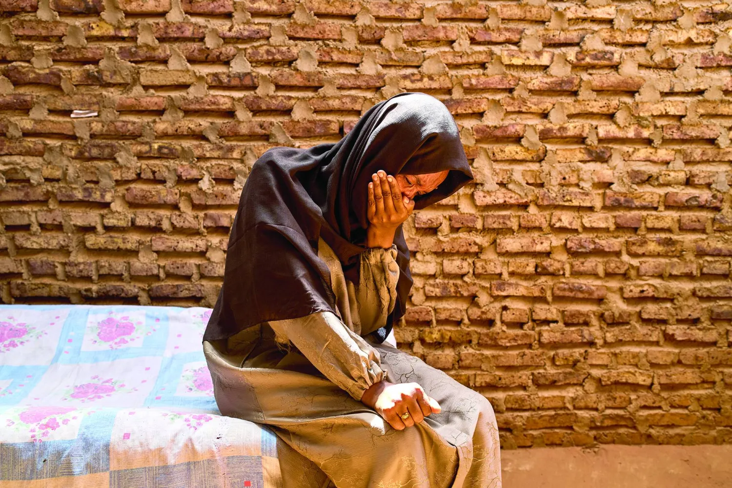 سودانية خُطف زوجها منذ أكثر من عام ولا تزال تبحث عنه (أرشيفية - أ.ب)