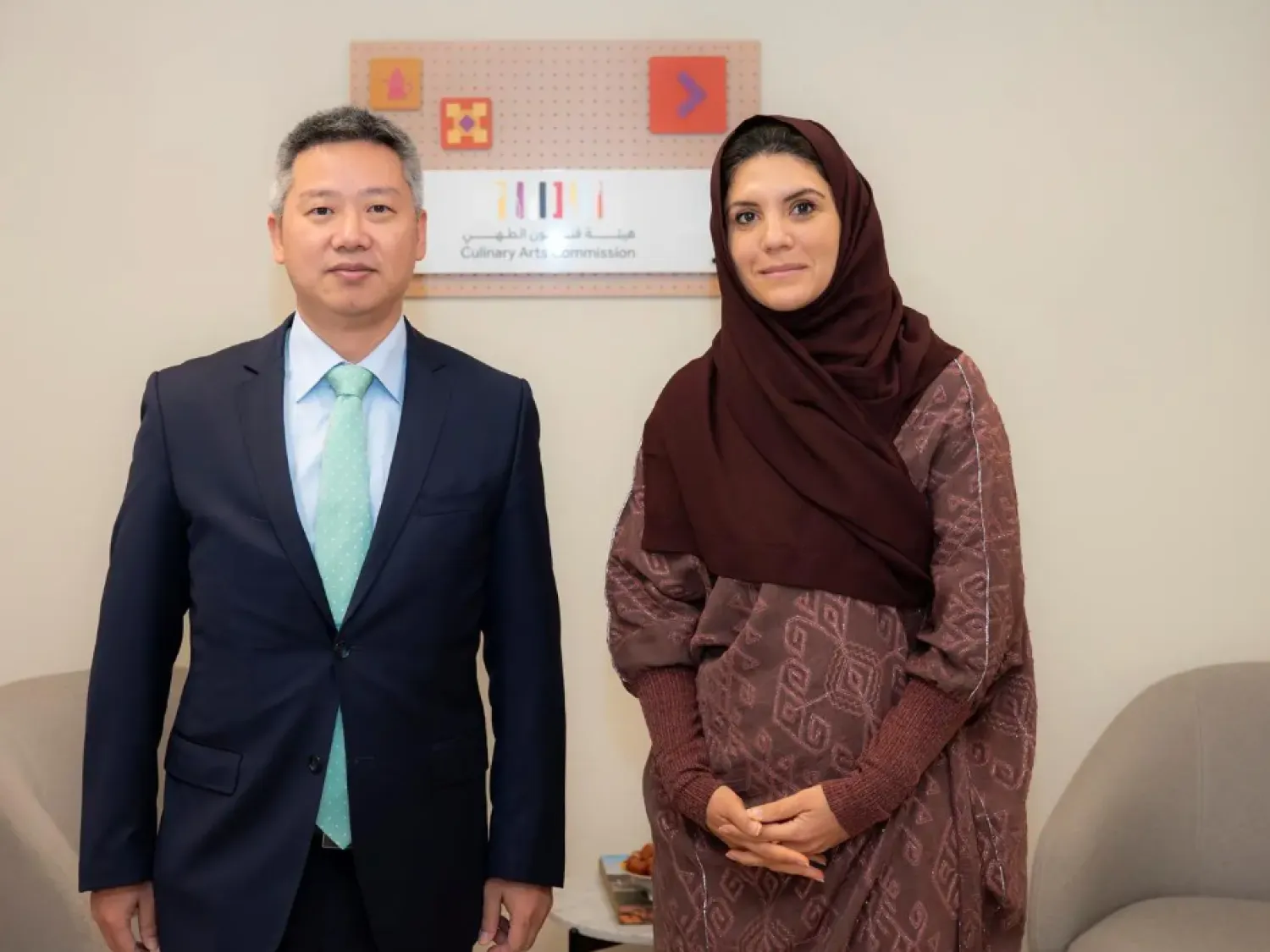 The two sides discussed expanding professional ties between Saudi and Chinese - SPA