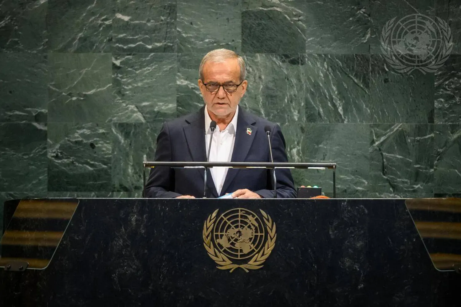 İran Cumhurbaşkanı Mesud Pezeşkiyan, New York’taki Birleşmiş Milletler Genel Kurulu salonunda konuşma yapıyor (Arşiv-BM)