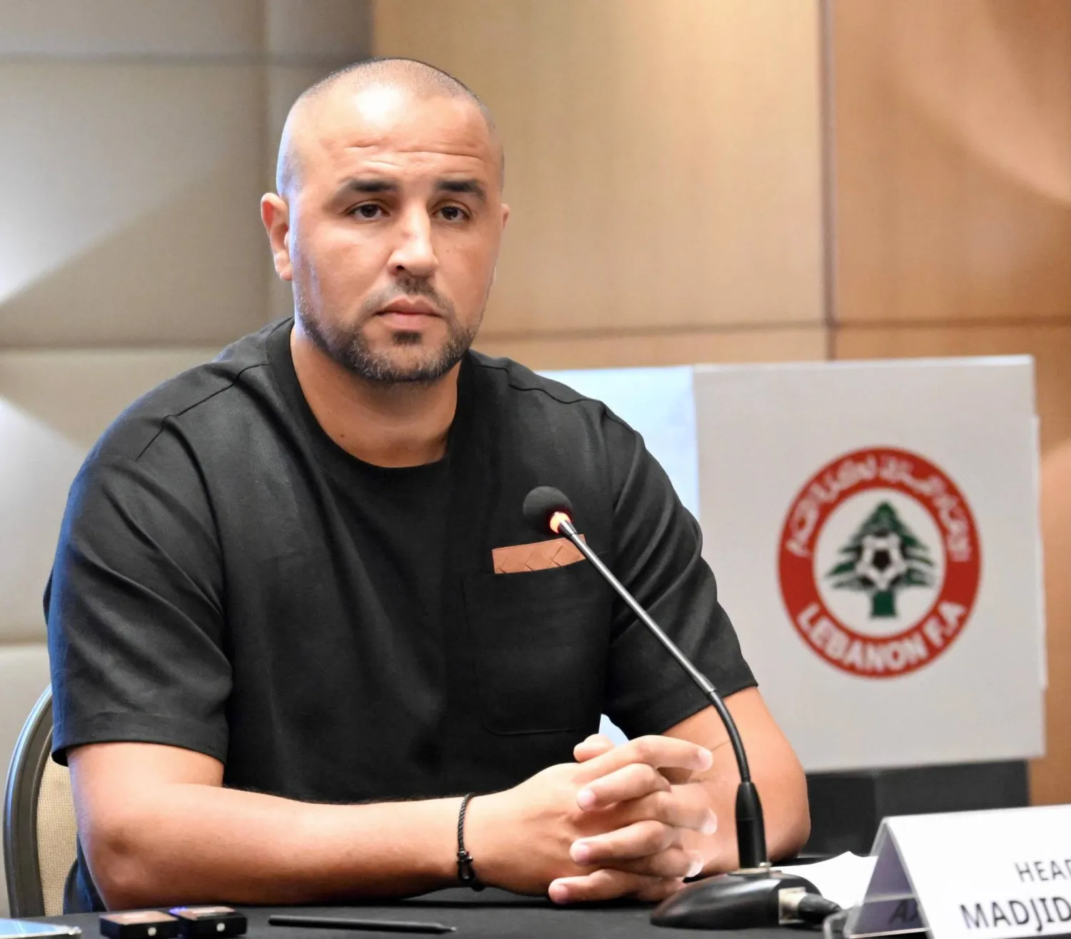المدير الفني لمنتخب لبنان لكرة القدم الجزائري مجيد بوقرّة (الشرق الأوسط)