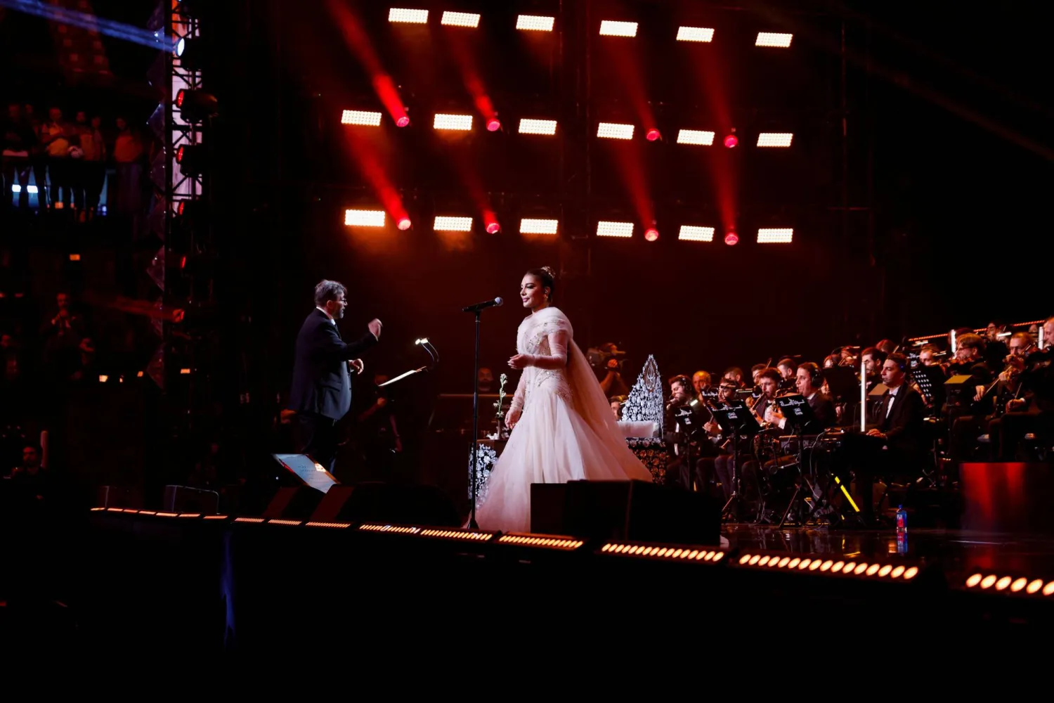 Syrian singer Assala Nasri performs live in Damascus for the first time in 15 years, after being unable to return to the country due to her opposition to the government of former President Bashar al-Assad, who was ousted in December 2024, in Damascus, Syria, September 17, 2026. REUTERS/ Yamam al Shaar
