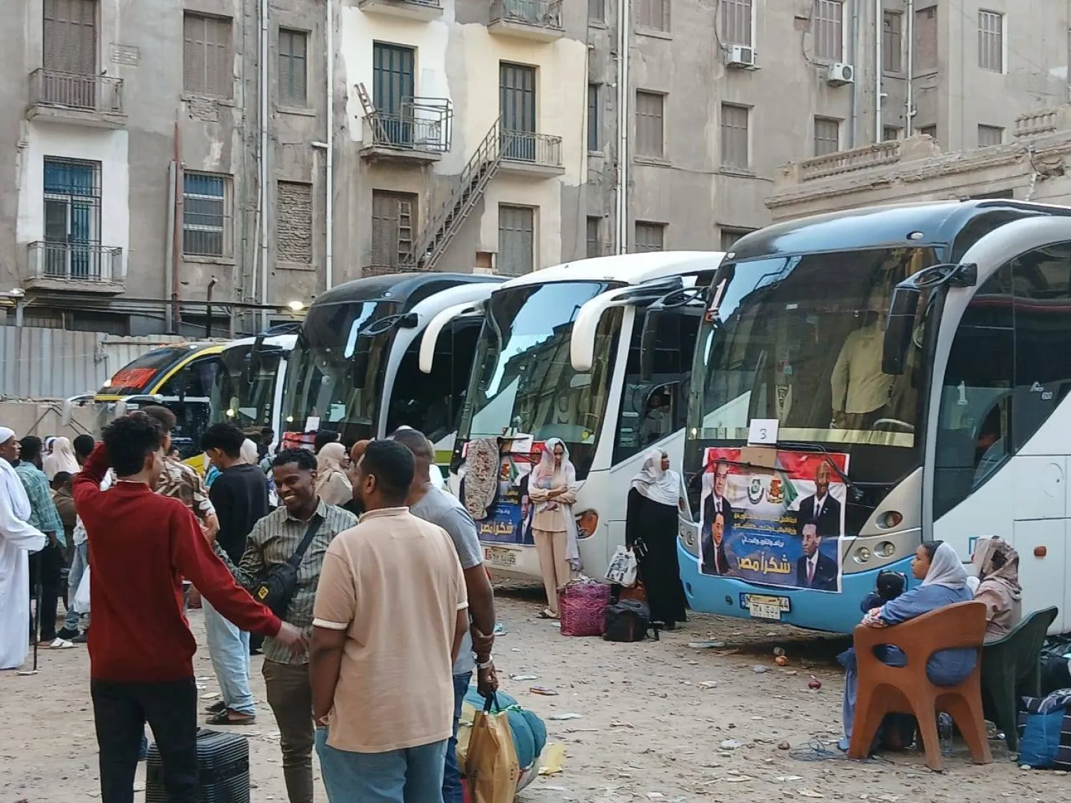 سودانيون بمصر في طريق العودة للسودان (لجنة الأمل للعودة الطوعية)