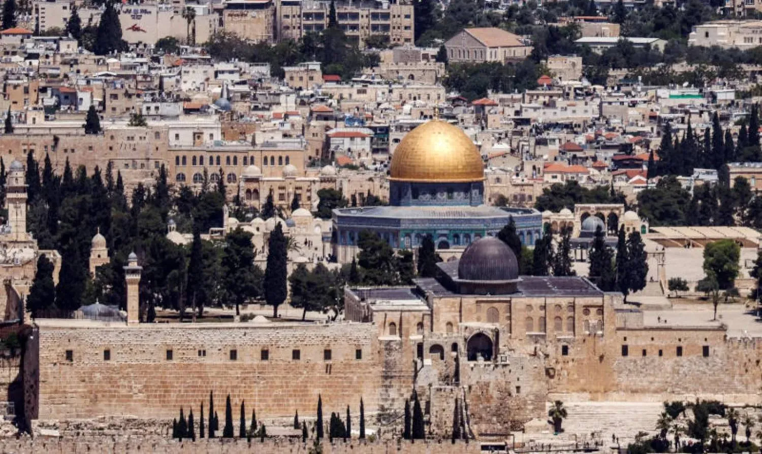 صورة جوية لقبة الصخرة والمسجد الأقصى في القدس (رويترز)
