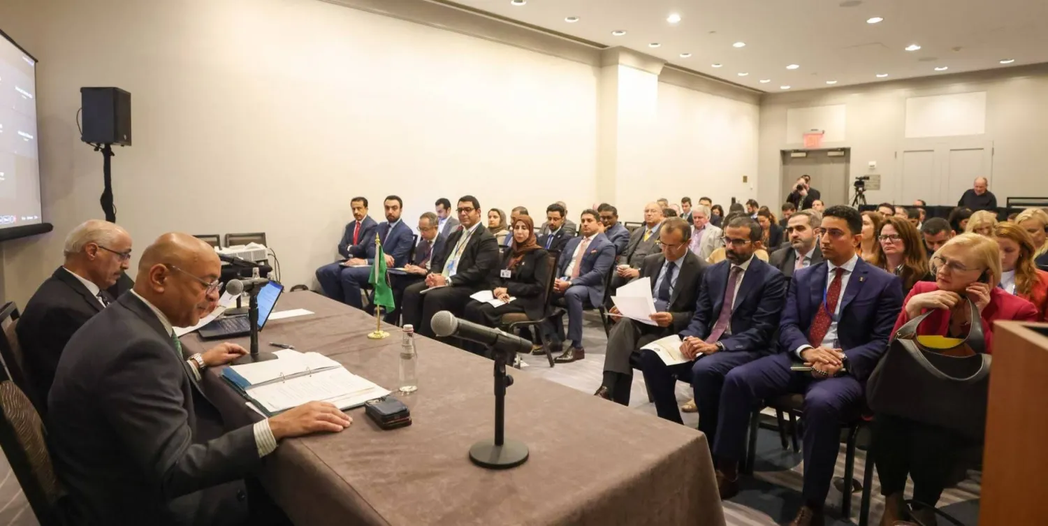 البديوي طالب خلال الندوة المجتمع الدولي بتشديد الرقابة ومساءلة الدول والجهات الداعمة للجماعات المسلحة (التعاون الخليجي)