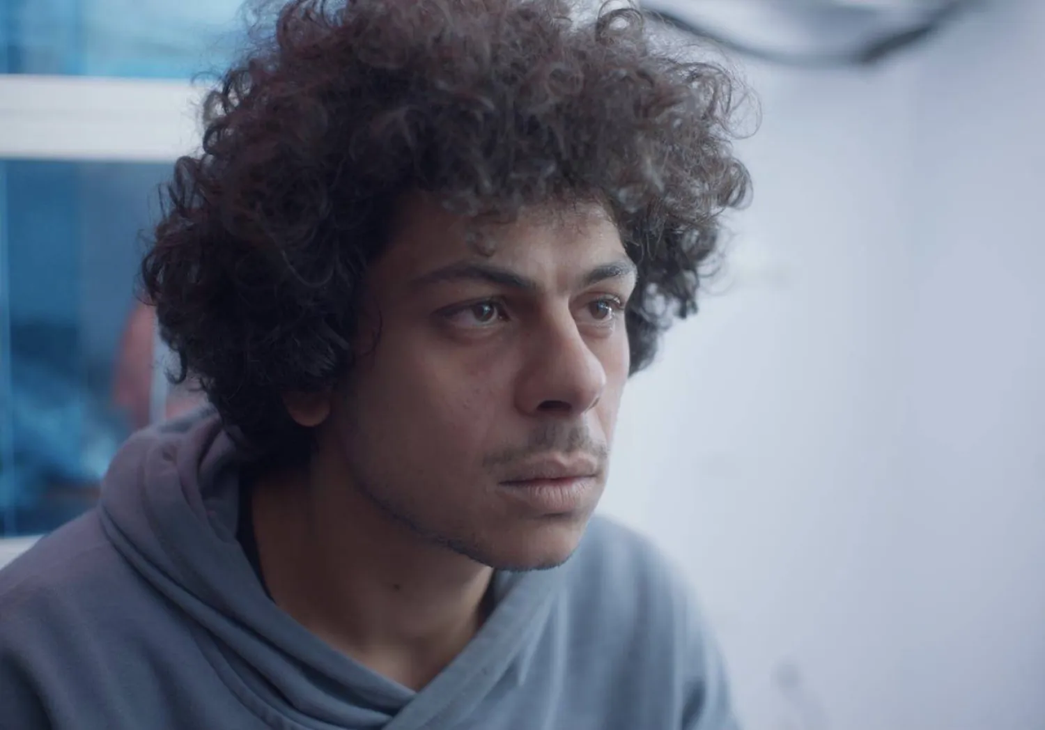 الممثل الأردني محمد نزار بشخصية «باسل» في فيلم «غرق» للمخرجة زين دريعي (صور الممثل)