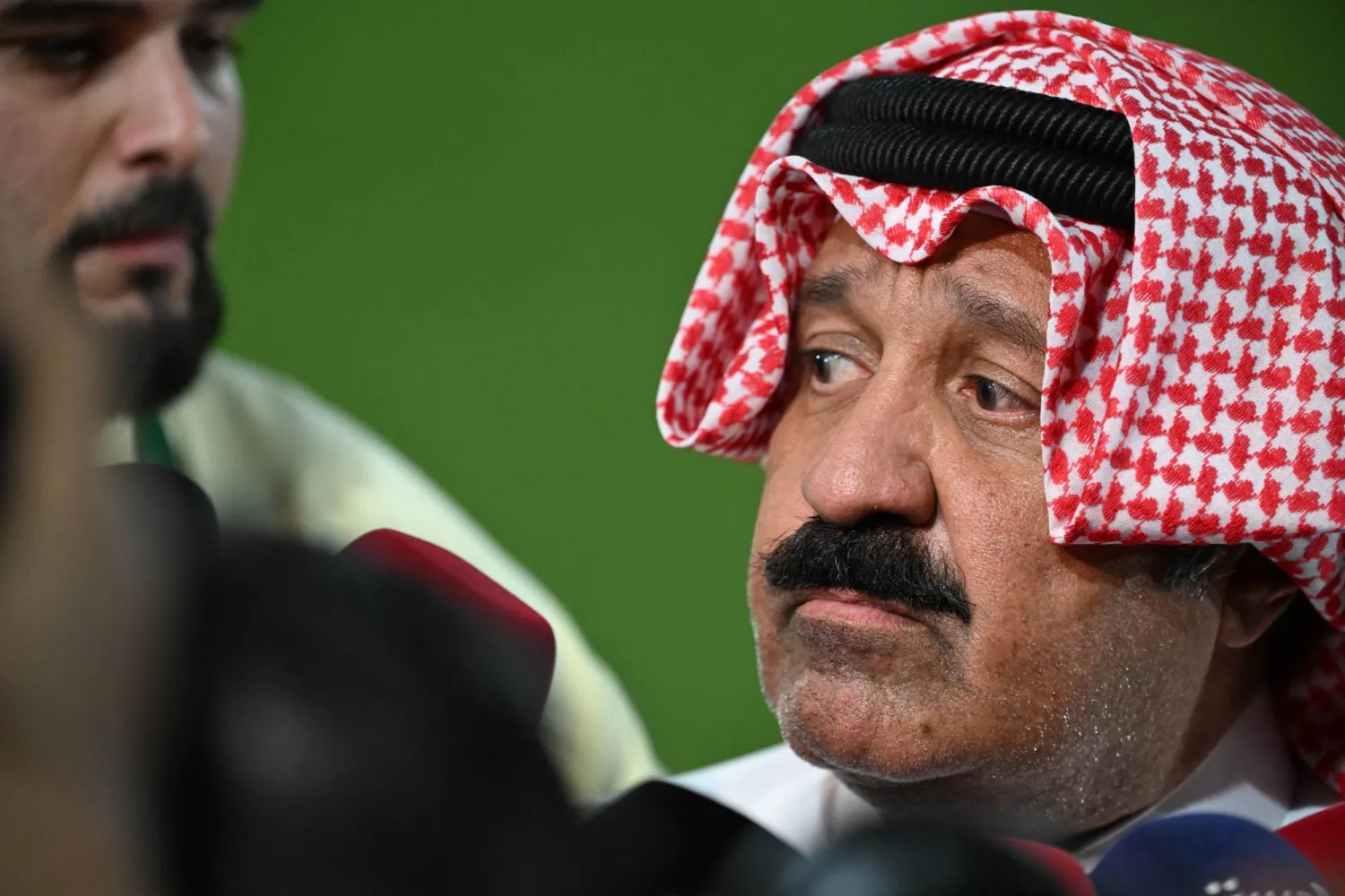 الشيخ أحمد اليوسف الصباح رئيس الاتحاد الكويتي لكرة القدم (تصوير: علي خمج)