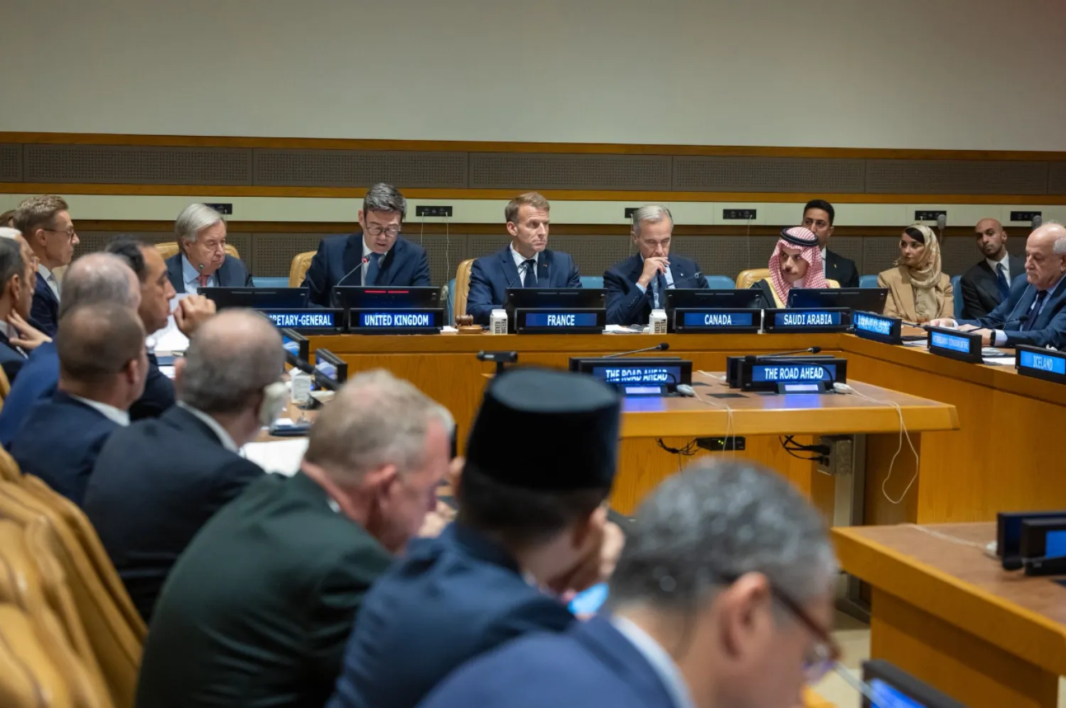 دعا الأمير فيصل بن فرحان إلى التنفيذ الكامل والفوري لخطة الرئيس الأميركي دونالد ترمب الشاملة لإنهاء الصراع في غزة («الخارجية السعودية»)