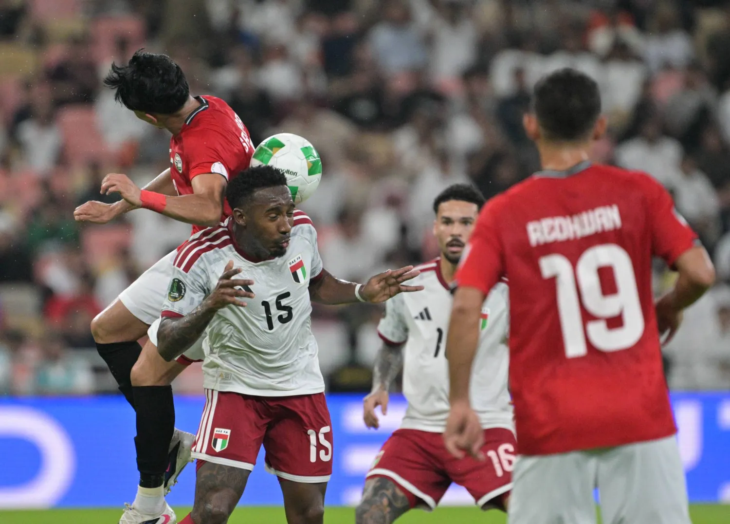  من المباراة التي جمع الإمارات واليمن في كأس الخليج (تصوير: علي خمج)