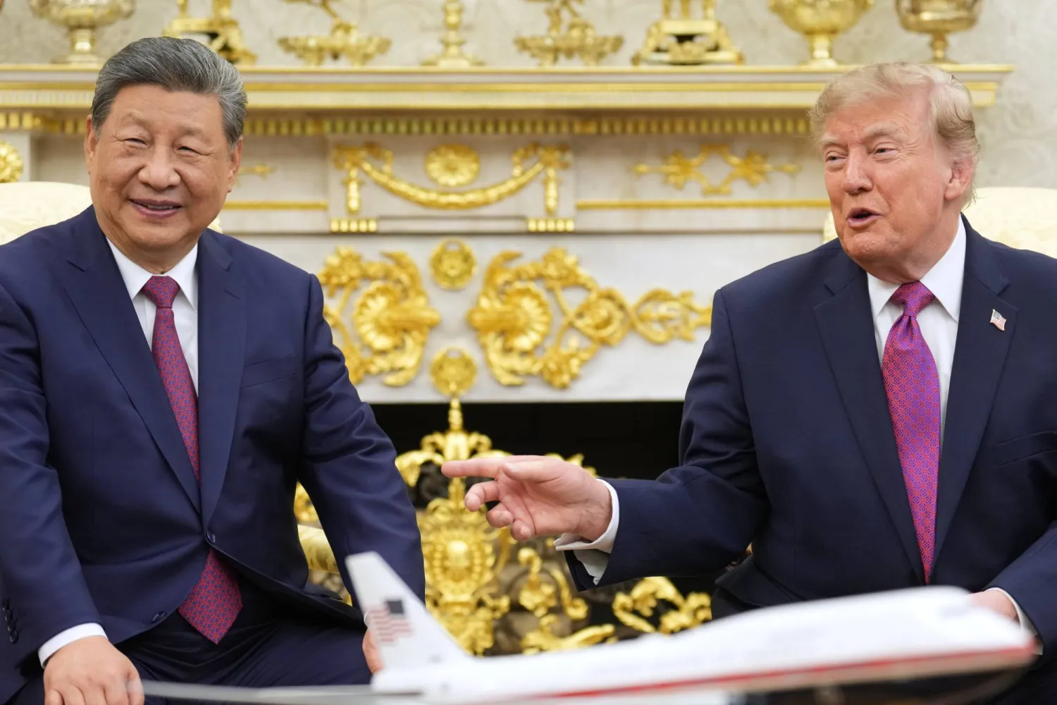  President Donald Trump and China's President Xi Jinping meet in the Oval Office of the White House, Thursday, Sept. 24, 2026, in Washington. (AP) 