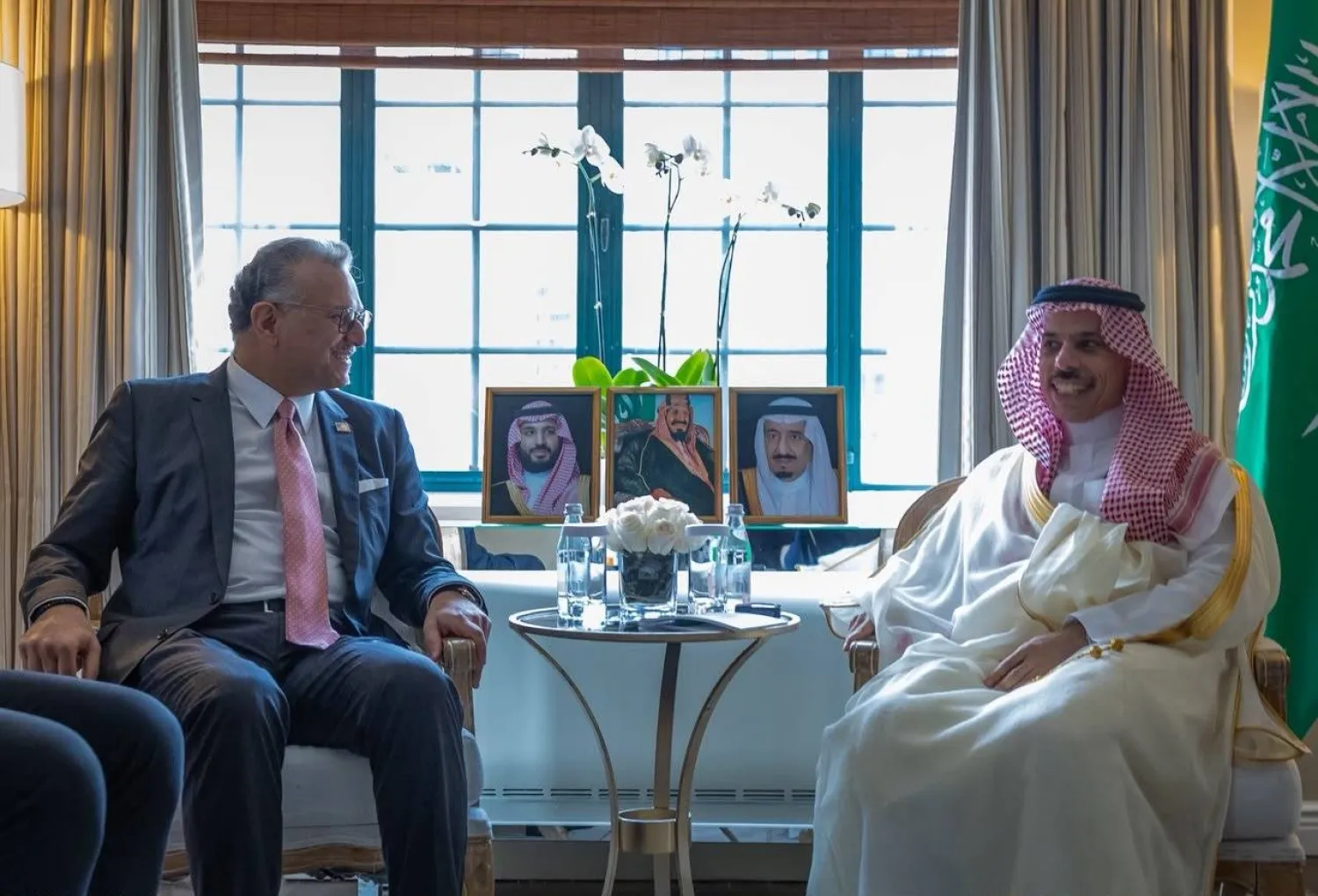 فيصل بن فرحان ومسعد بولس يبحثان آخر المستجدات الإقليمية