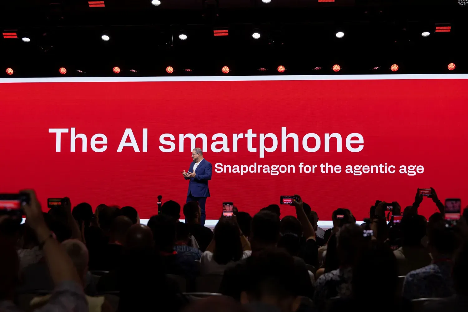Qualcomm, yapay zekâ ajanlarının cihazların tasarım şeklini değiştireceğini düşünüyor. (Qualcomm)