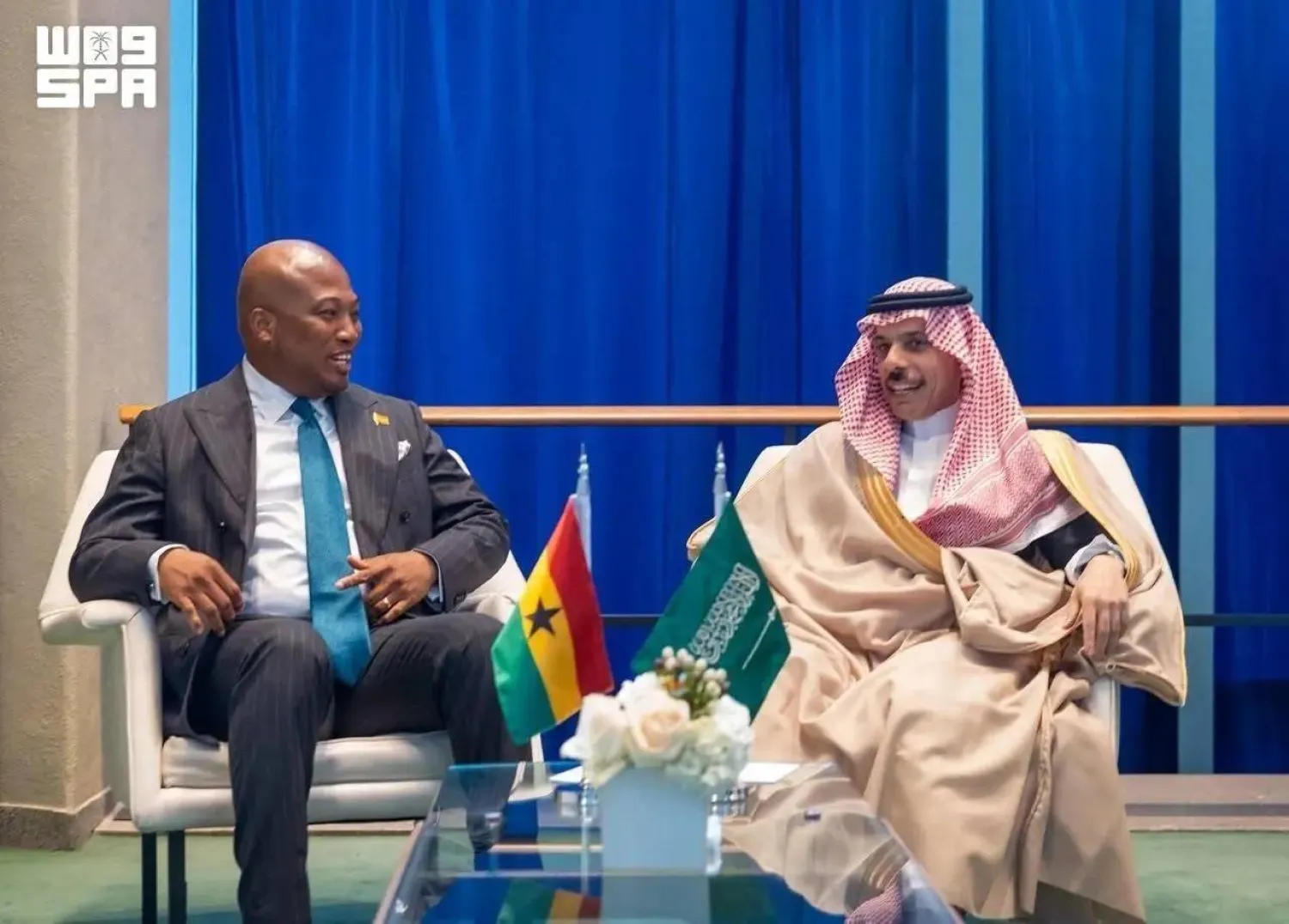 Saudi Minister of Foreign Affairs Prince Faisal bin Farhan bin Abdullah meets with Ghana's Minister of Foreign Affairs Samuel Okudzeto Ablakwa. (SPA)