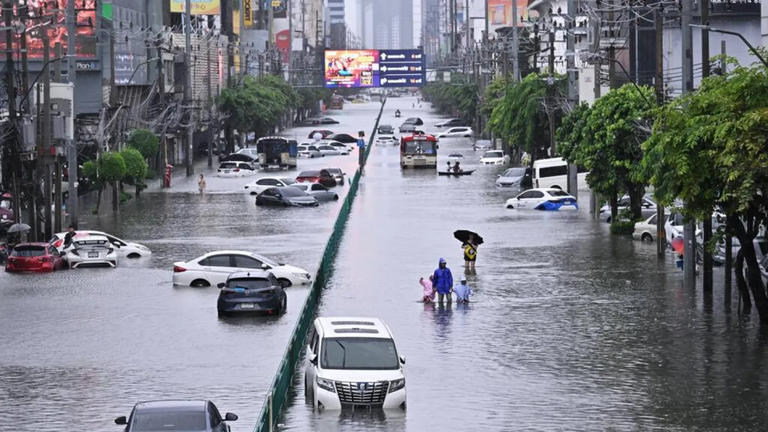 More than 330 millimeters (13 inches) of rain fell in some areas of Bangkok between Thursday and Sunday, the weather agency said. Lillian SUWANRUMPHA / AFP
