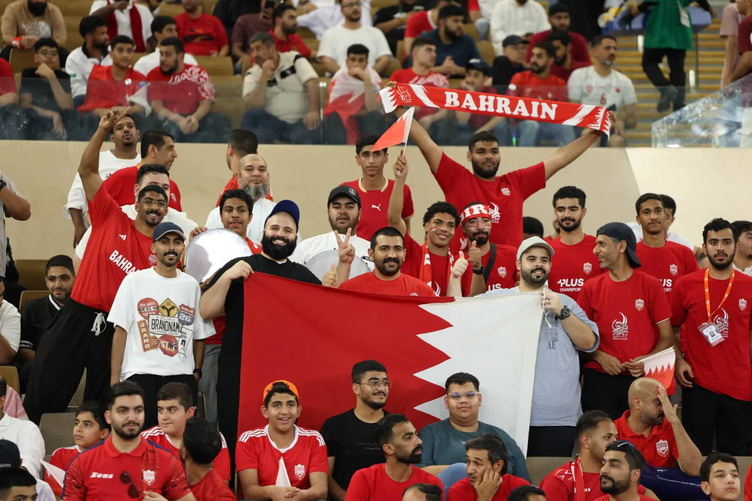 جماهير بحرينية تساند منتخب بلادها أمام الإمارات (تصوير: عدنان مهدلي)