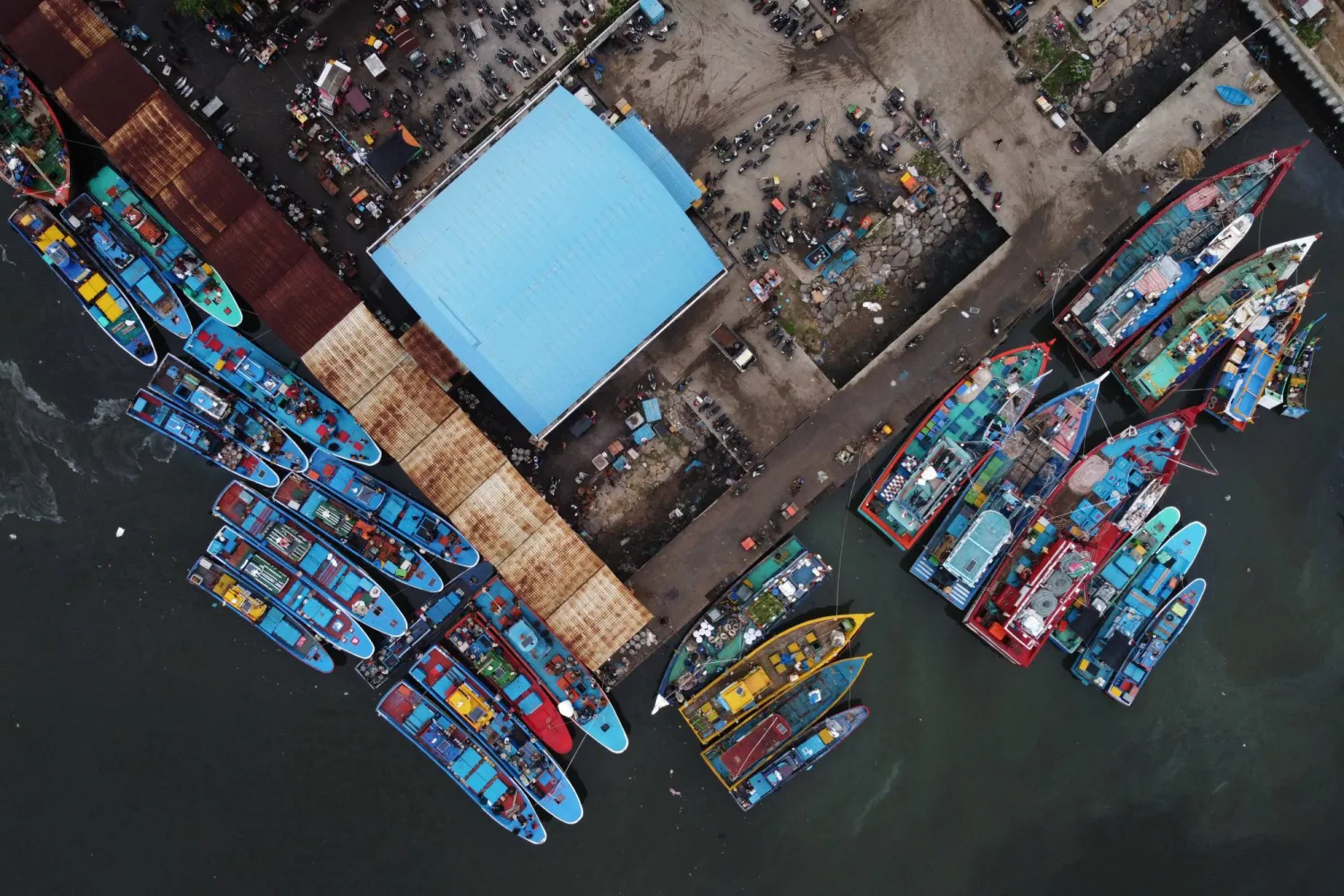 An aerial view of fishermen returning from sea at the traditional fishing port in Banda Aceh, Indonesia, 29 September 2026. EPA/HOTLI SIMANJUNTAK