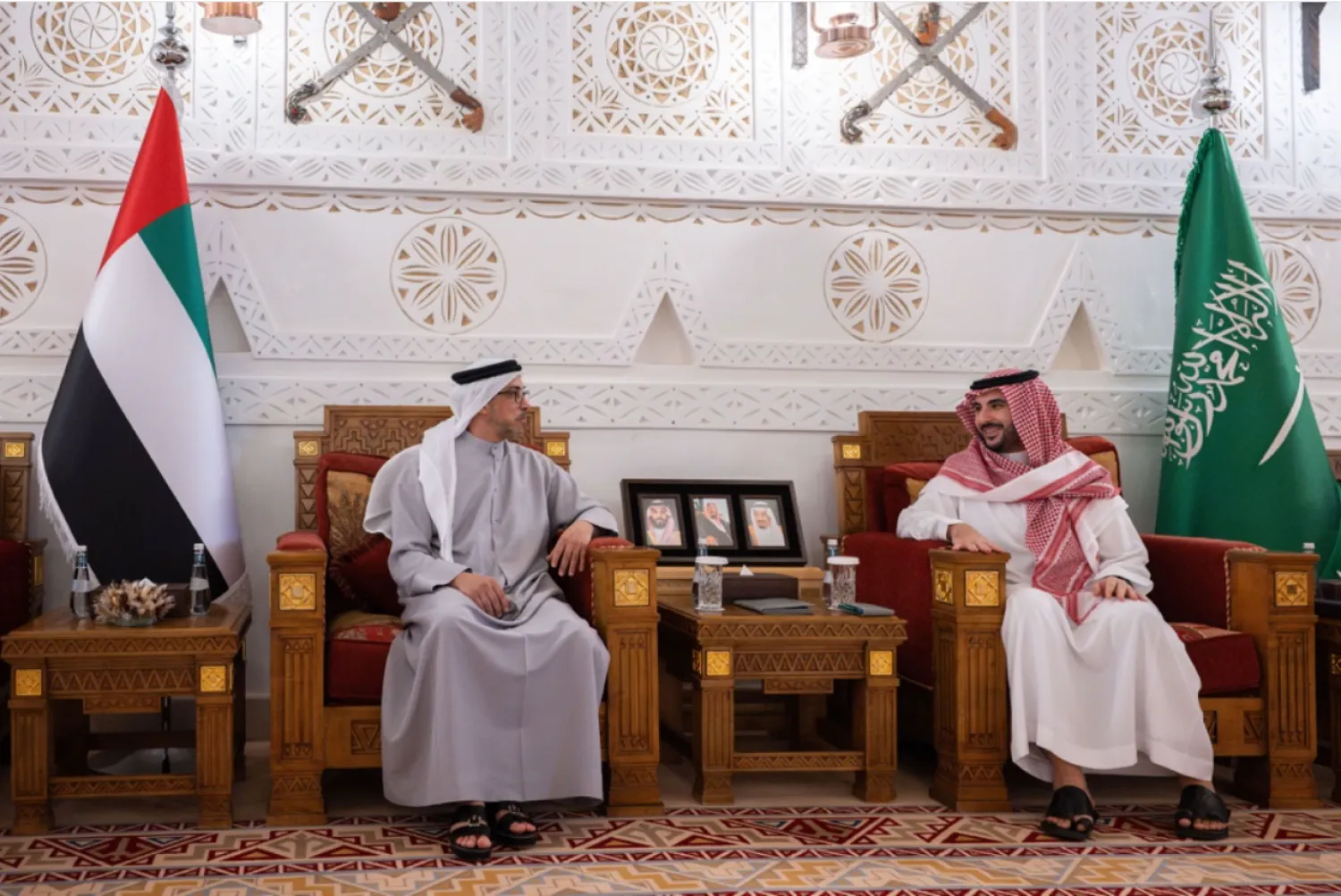 بحث الجانبان خلال اللقاء العلاقات الأخوية التي تجمع السعودية والإمارات (وام)