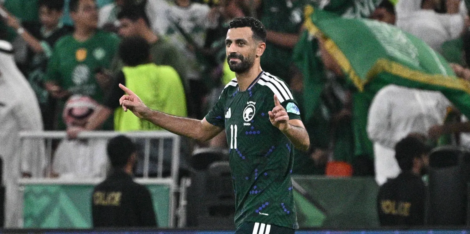 آل سالم يحتفل بهدفه في شباك العراق (تصوير: علي خمج) 