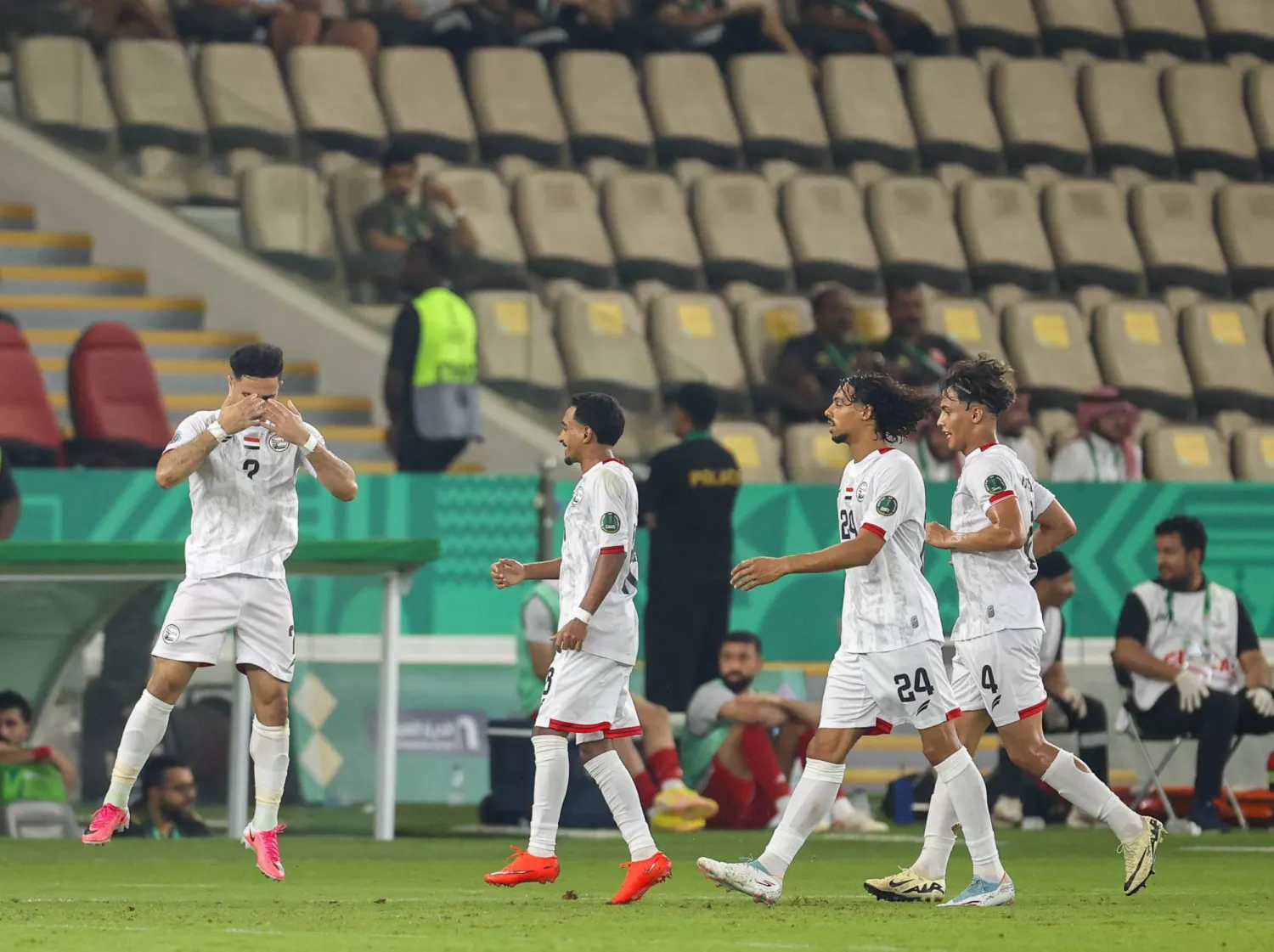 يعتبر هذا الفوز ثاني انتصار في تاريخ منتخب اليمن في سجل مشاركاته بكأس الخليج (تصوير: عدنان مهدلي)