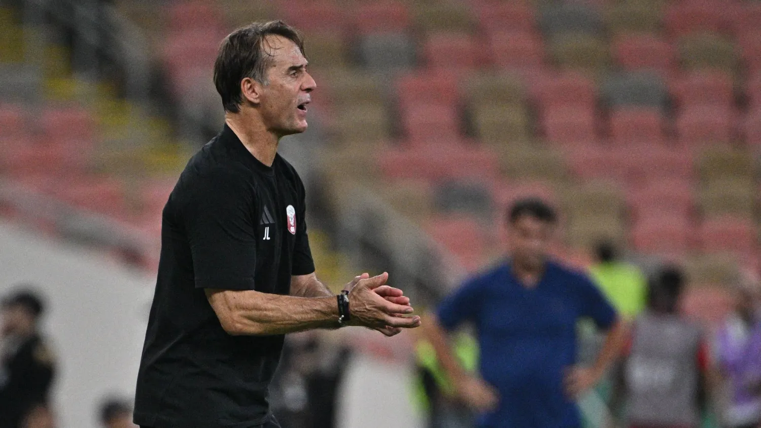 الإسباني جولين لوبيتيغي مدرب منتخب قطر (تصوير: علي خمج) 
