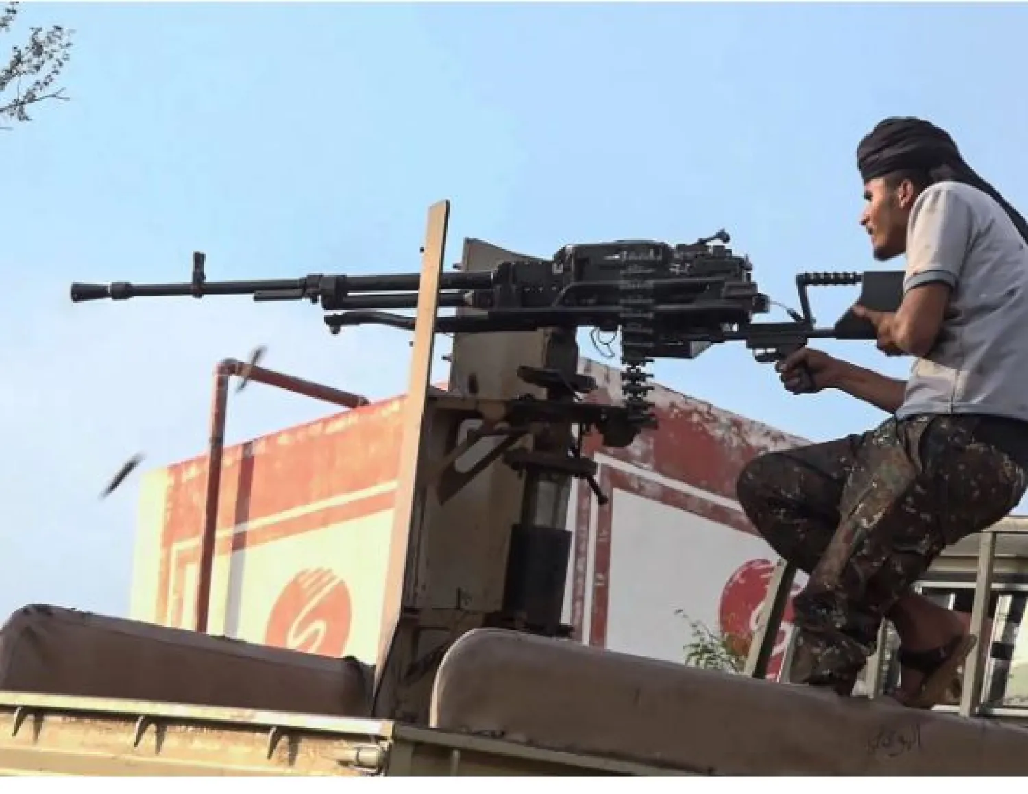 Yemen güçleri Husilerin saldırısını püskürttü... Kızıldeniz’de Avrupa alarmda
