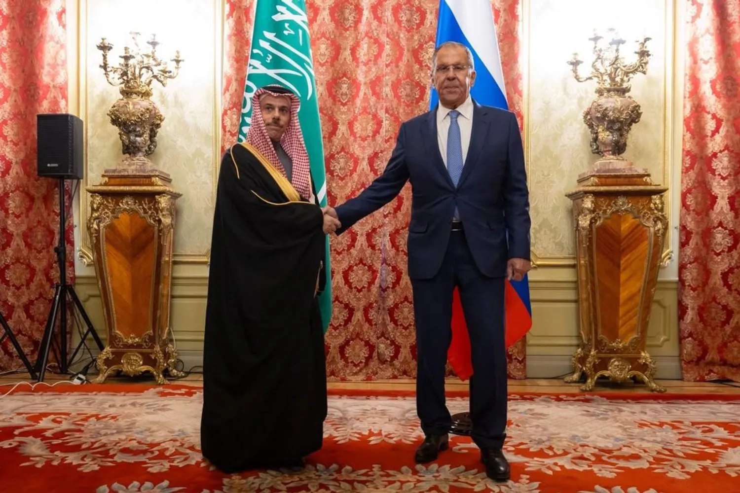 Saudi Foreign Minister Prince Faisal bin Farhan bin Abdullah and Russian FM Sergei Lavrov meet in Moscow on Tuesday. (SPA) 