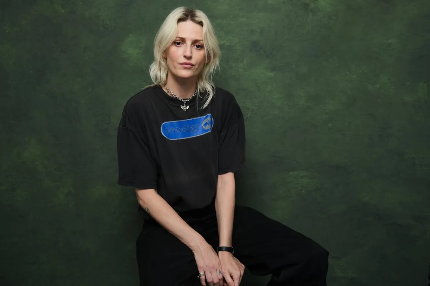 Emily Armstrong, Linkin Park'ın solisti olmanın zorluklarını değerlendirirken, "Kendinize, 'İyi değilsin' dedirtecek her türlü gerekçeyi bulmaya çalışıyorsunuz" diye konuştu (Birdie Thompson/Invision/AP)