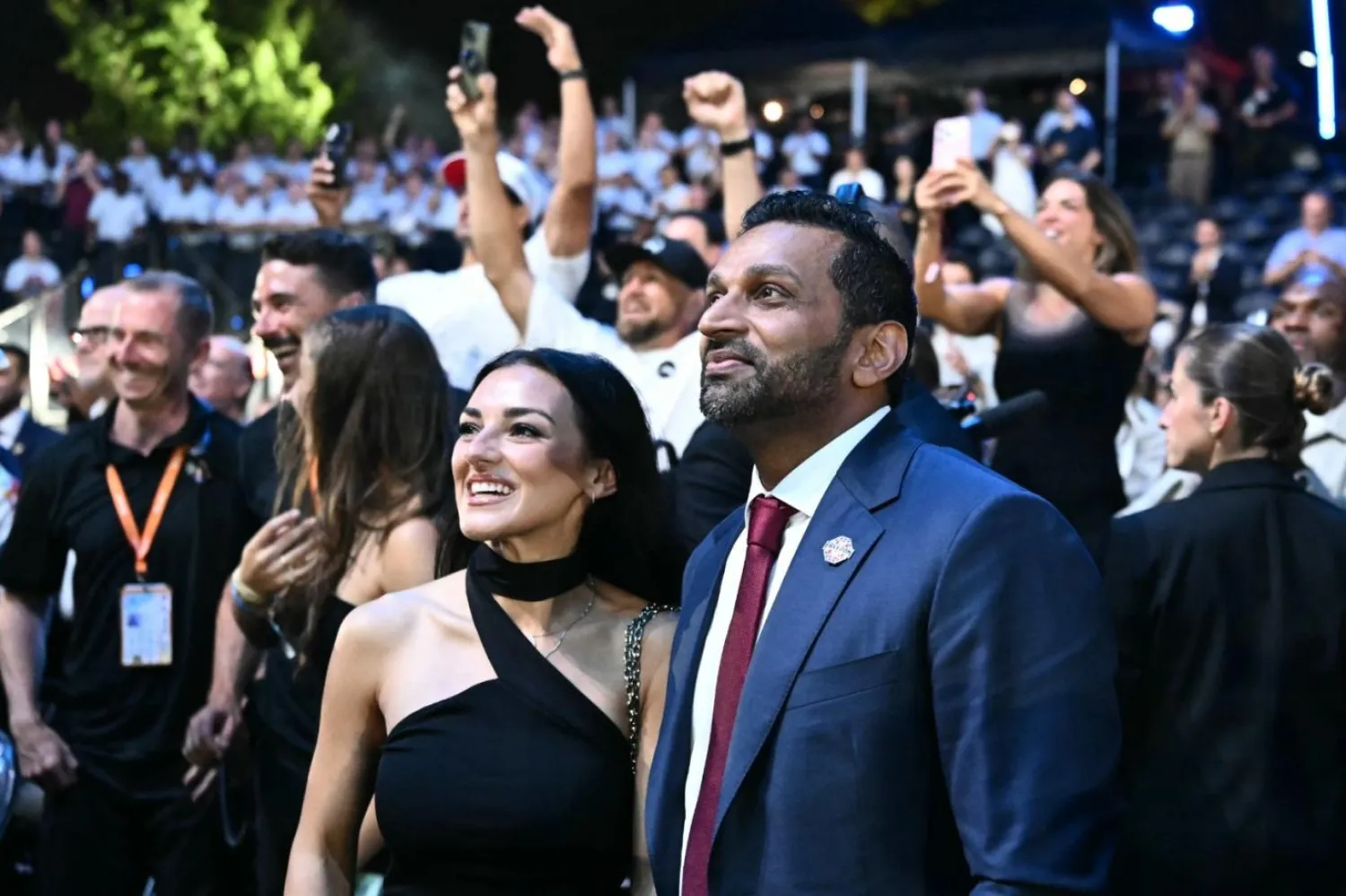 ABD Başkanı Donald Trump'ın Beyaz Saray'daki UFC temalı doğum günü kutlamasına katılan FBI Direktörü Kash Patel, özel ajanlara karma dövüş sanatları tekniklerini öğretmeleri için Dana White'ın UFC antrenörlerini getirmeye yönelik bir girişim başlattı (AFP)