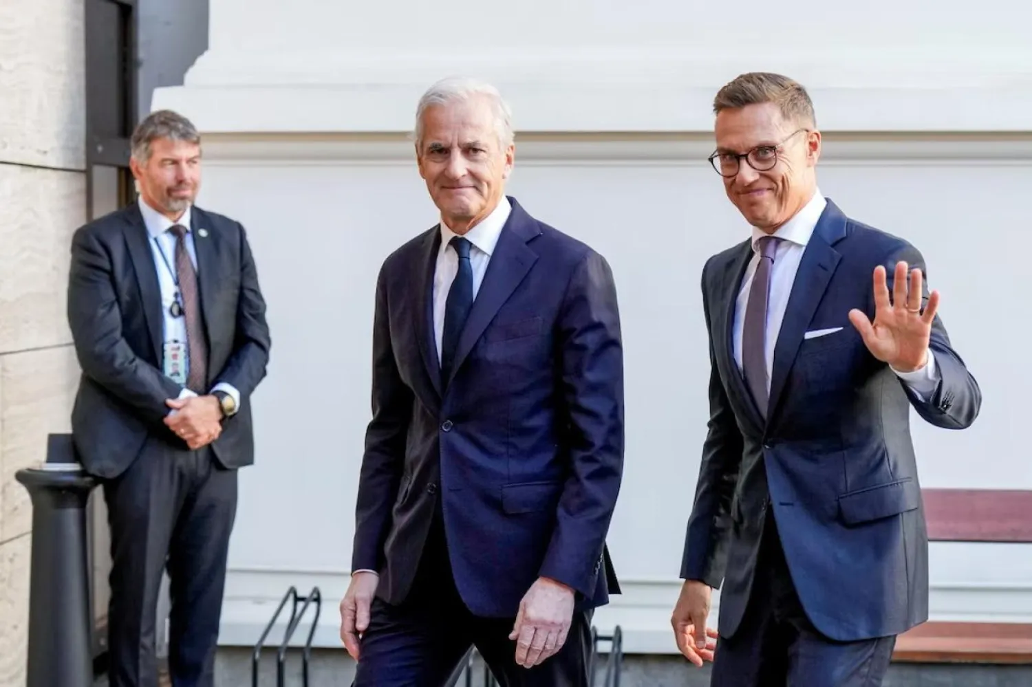 Rus medyasındaki haberlerde, Rusya lideri Putin'in Finlandiya Cumhurbaşkanı Stubb'la (sağda) ilk kez telefon görüşmesi yaptığı belirtildi (Reuters)