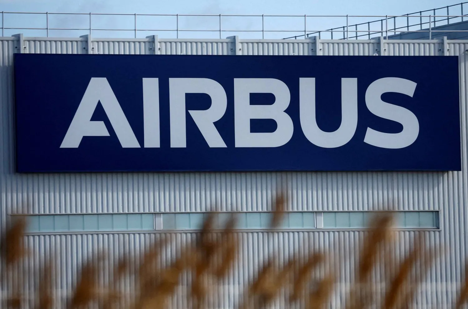 The logo of Airbus is picuted at the Airbus facility in Montoir-de-Bretagne near Saint-Nazaire, France, March 4, 2022. REUTERS/Stephane Mahe
