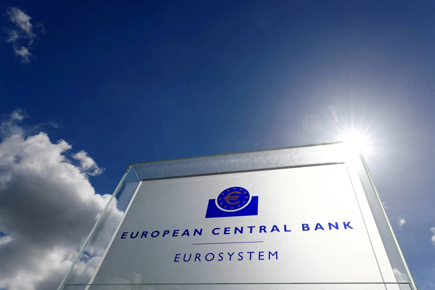 FILE PHOTO: The logo of the European Central Bank (ECB) is pictured outside its headquarters in Frankfurt, Germany, April 26, 2018. REUTERS/Kai Pfaffenbach/File Photo