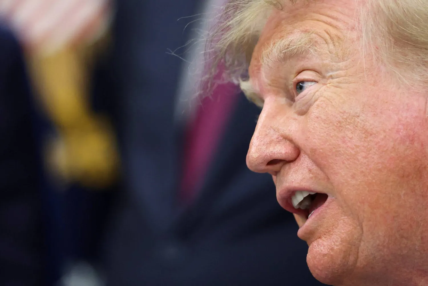 FILE PHOTO: US President Donald Trump speaks at the Oval Office at the White House in Washington, D.C., US, September 28, 2026. REUTERS/Kevin Lamarque/File Photo