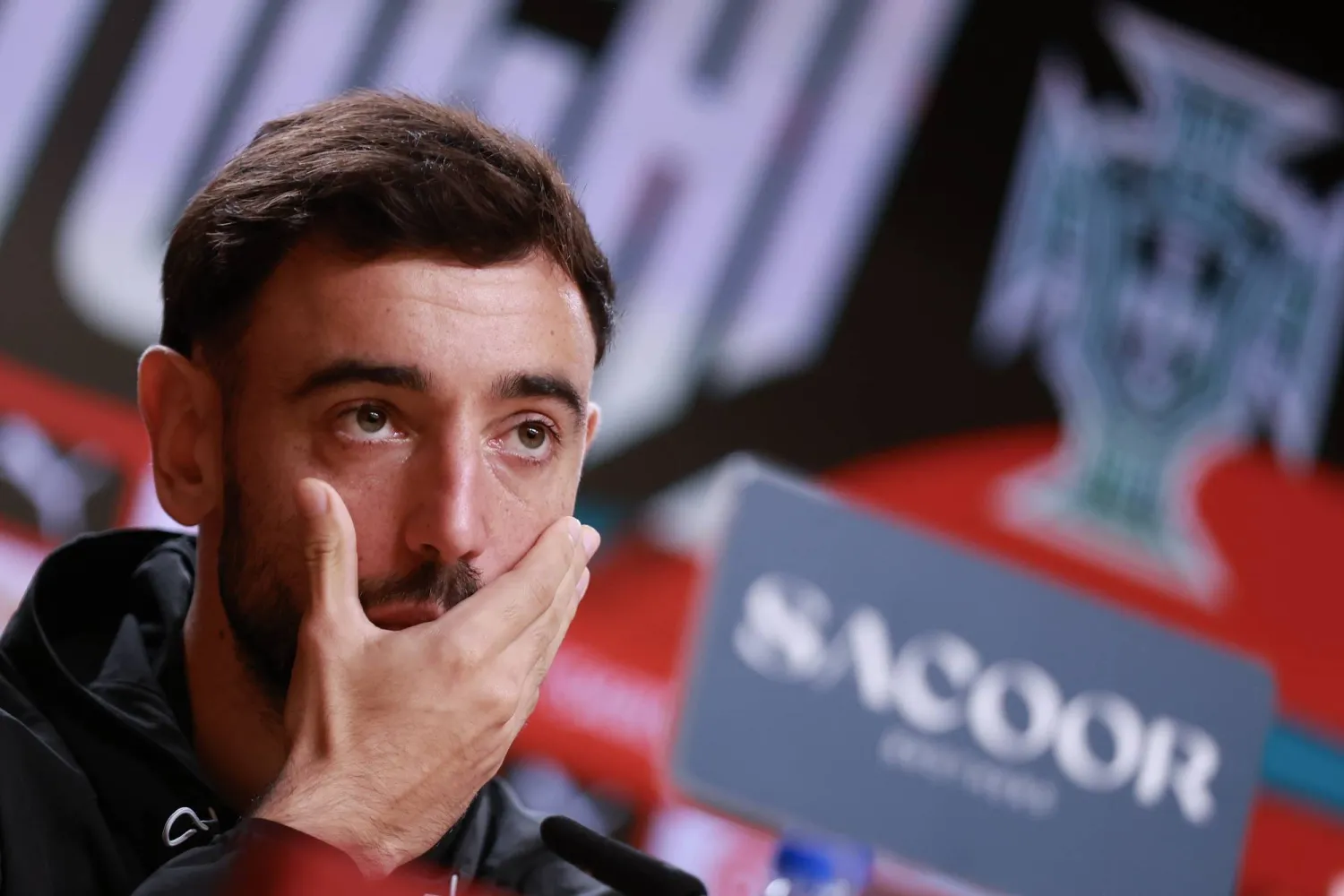 صانع ألعاب البرتغال ومان يونايتد برونو فرنانديز (إ.ب.أ)