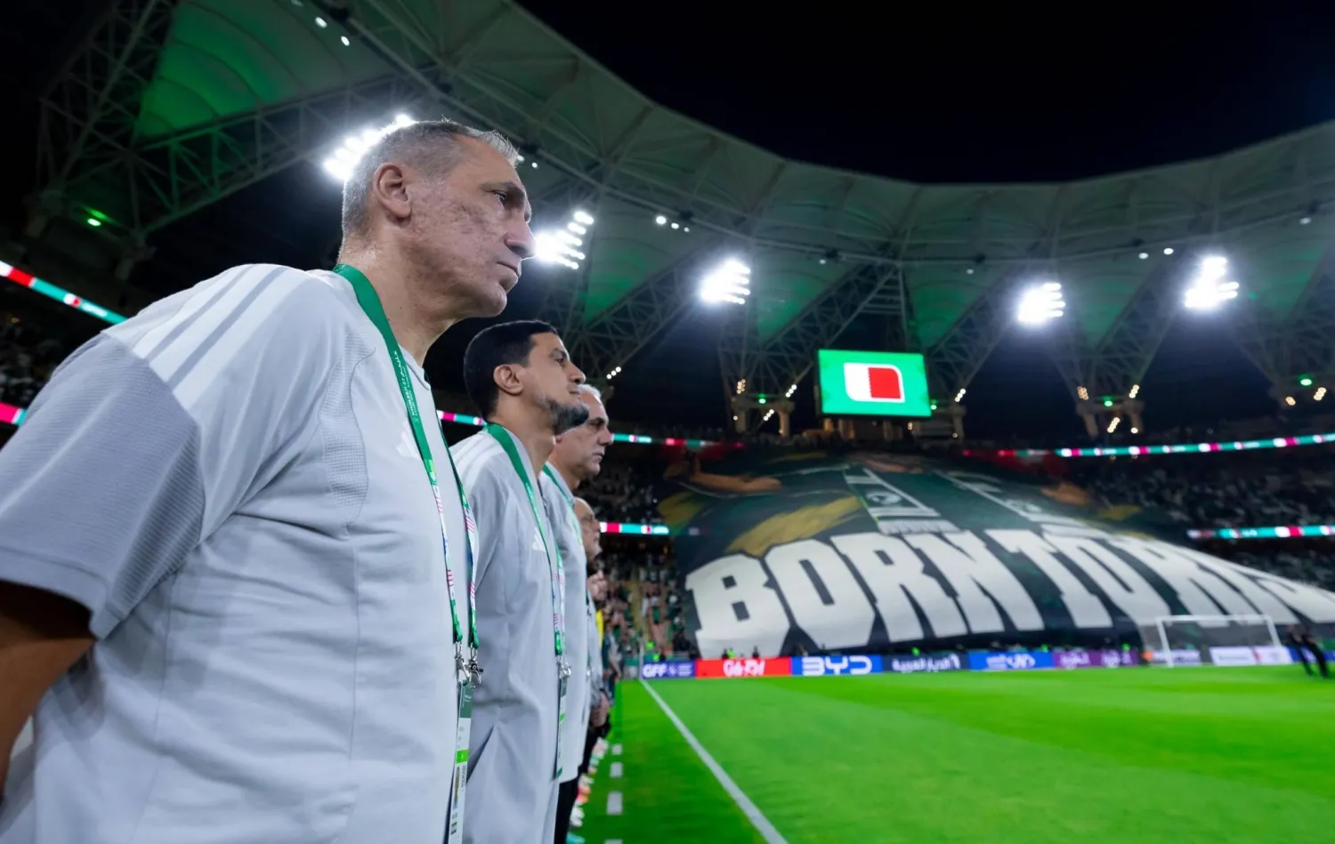 دونيس أشاد بدعم الجماهير وشخصية لاعبيه (المنتخب السعودي) 