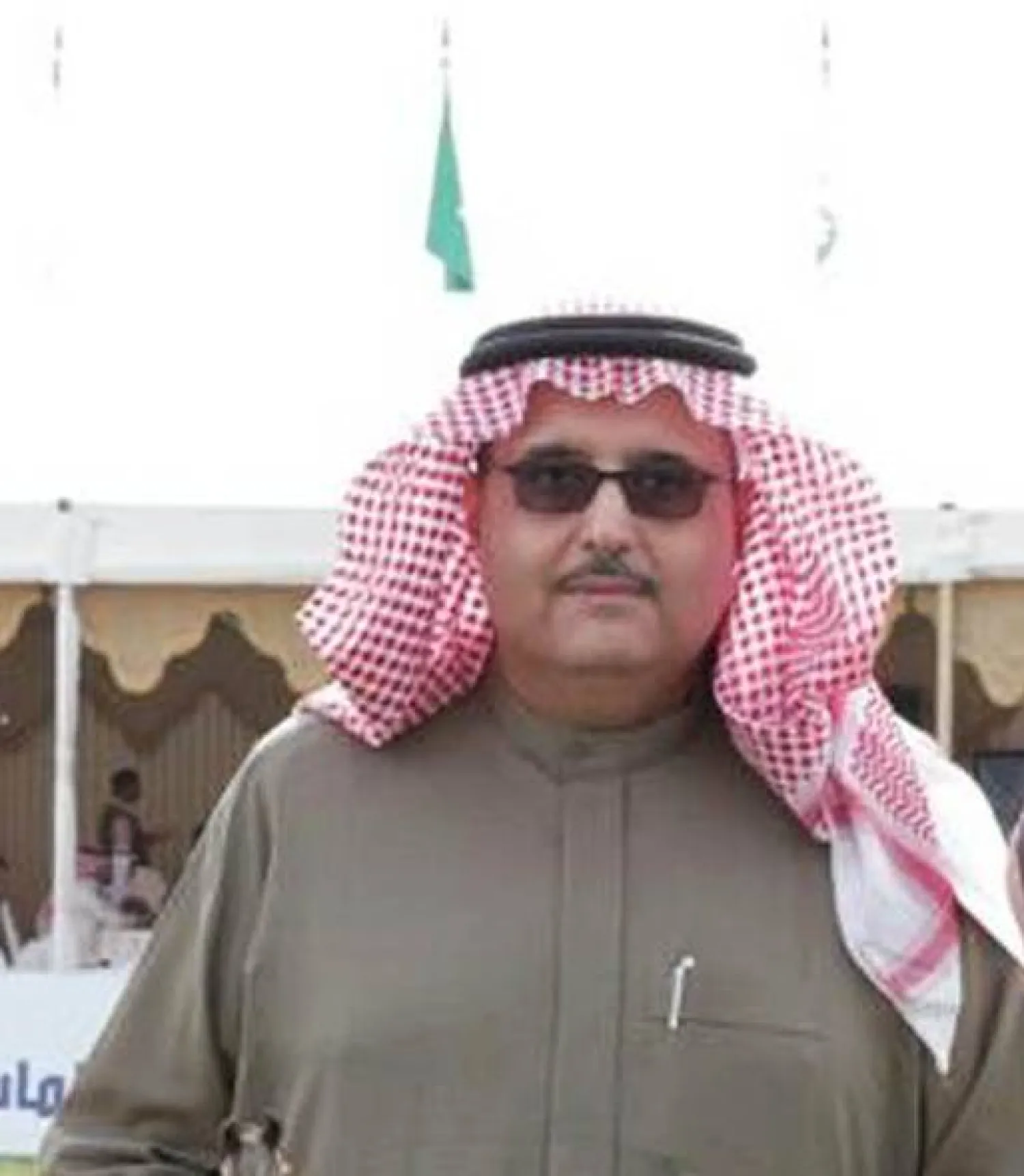 الأمير عبدالعزيز بن أحمد بن عبدالعزيز (الشرق الأوسط)