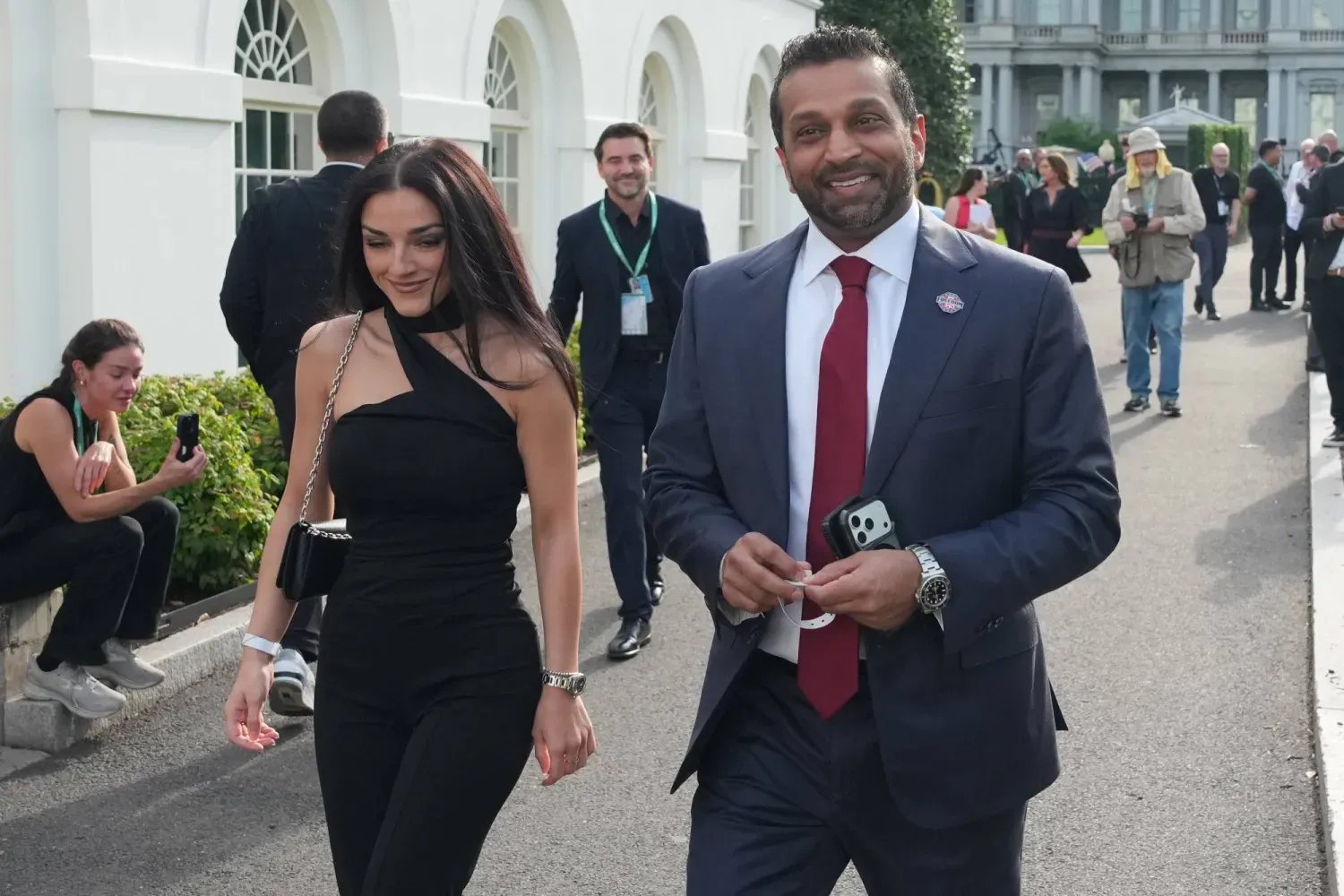 Kash Patel ve şarkıcı sevgilisi Alexis Wilkins (Arşiv – AP)