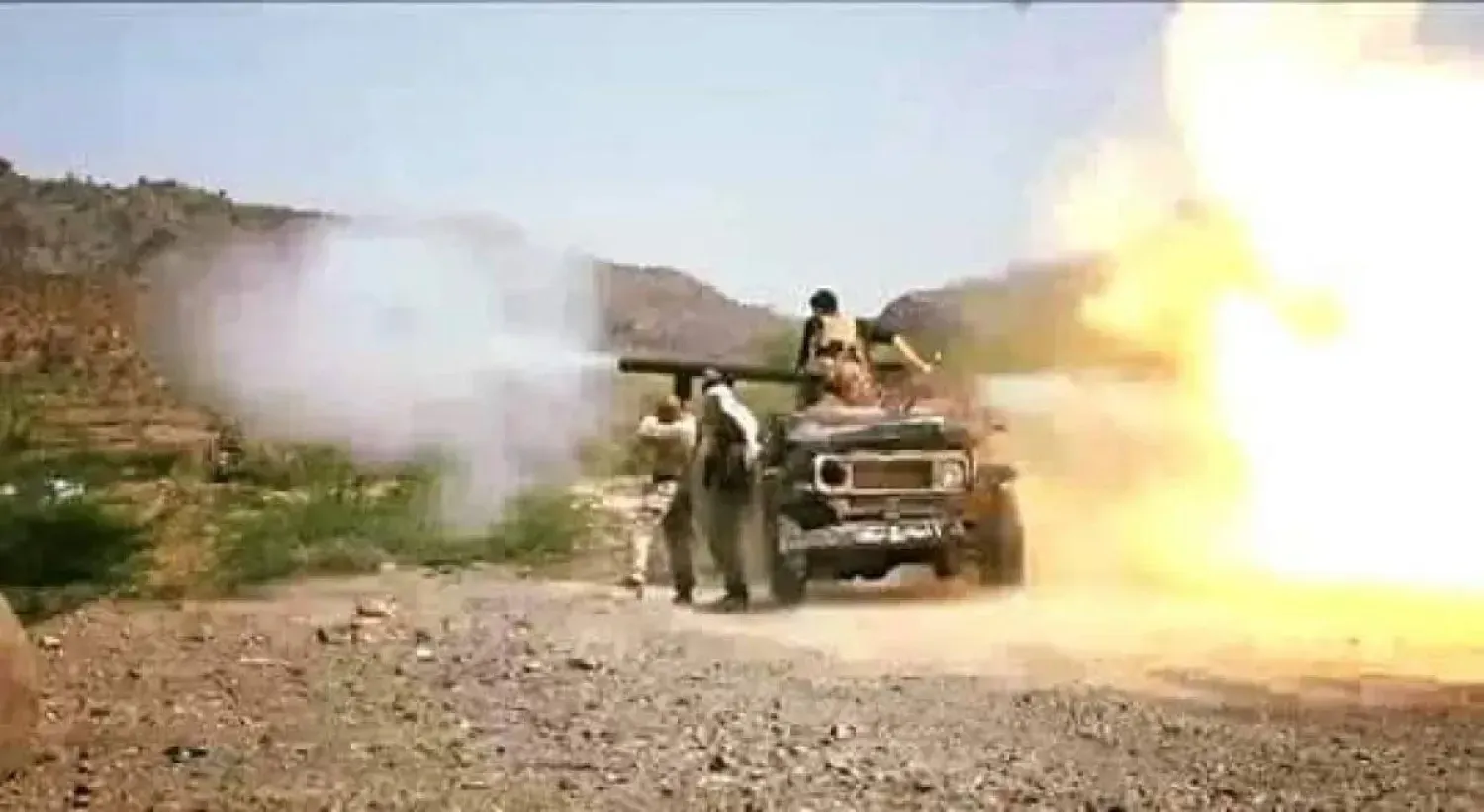 Yemen ordusu inisiyatifi yeniden ele geçirerek batı kıyısını kurtarma operasyonu başlattı (Askeri medya)