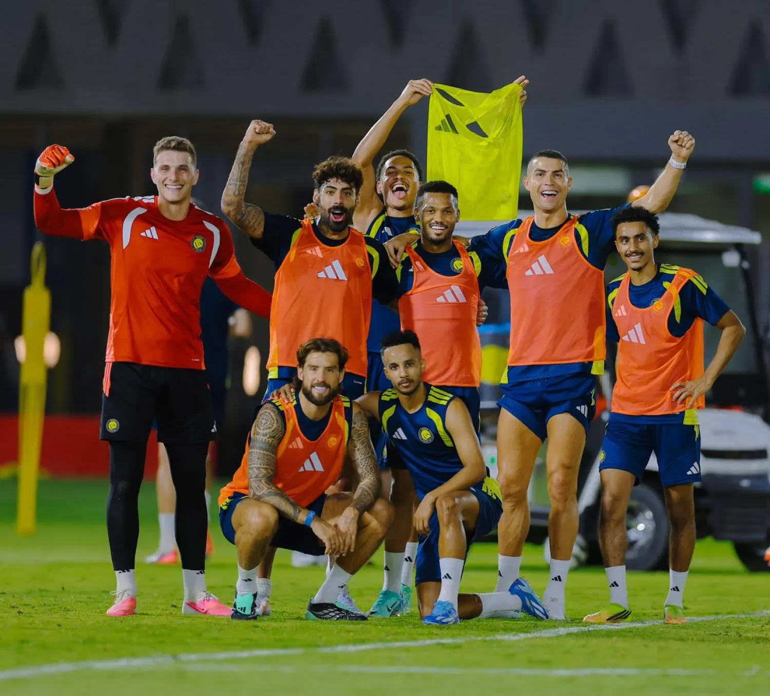 كريستيانو رونالدو في التدريبات الجماعية لفريق النصر (نادي النصر)