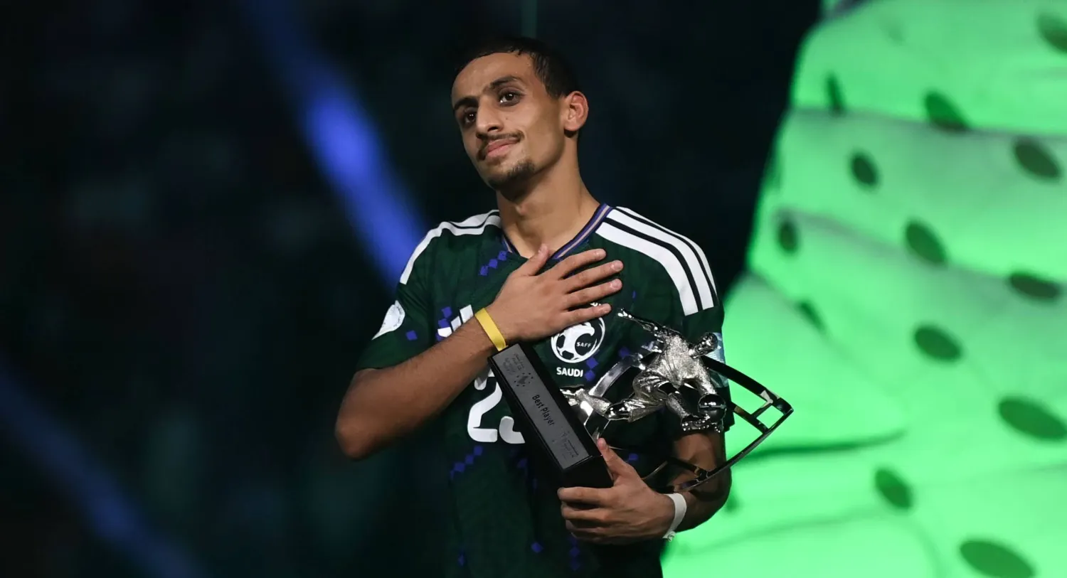 همام الهمامي، لاعب المنتخب السعودي (تصوير: علي خمج) 