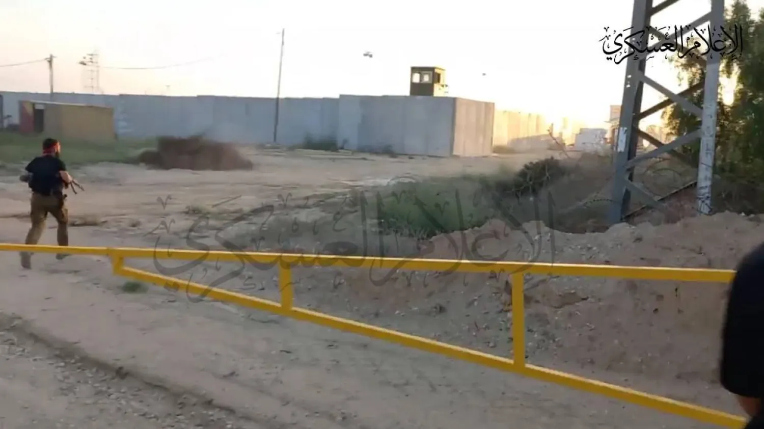 مقاتلو «القسام» تسللوا إلى الداخل الإسرائيلي في هجوم غير مسبوق ضد إسرائيل تحت اسم «طوفان الأقصى» (أرشيفية - موقع كتائب القسام)