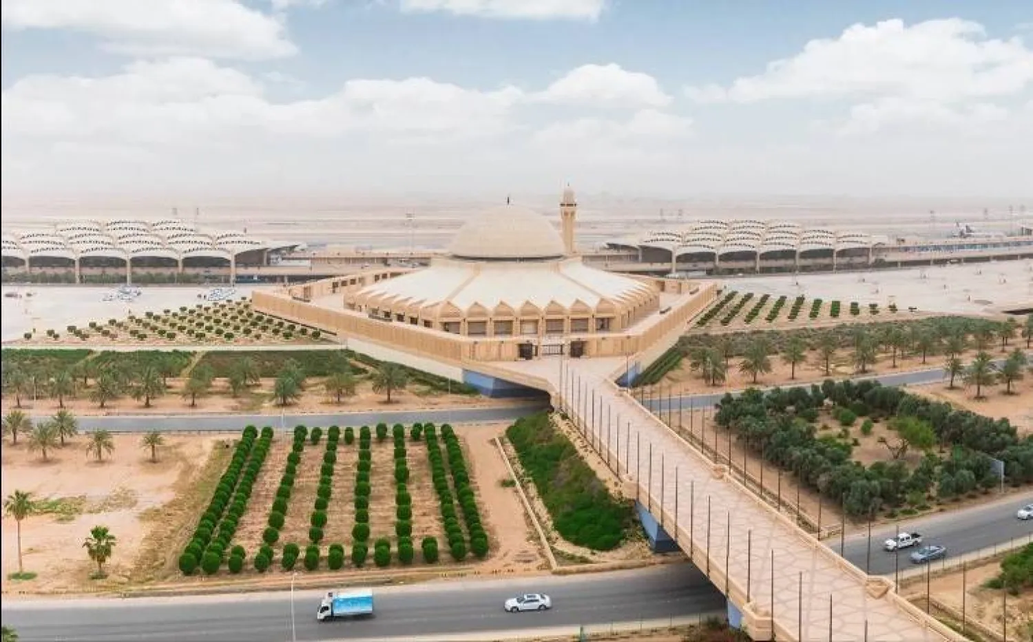 مطار الملك خالد الدولي بالرياض (واس)