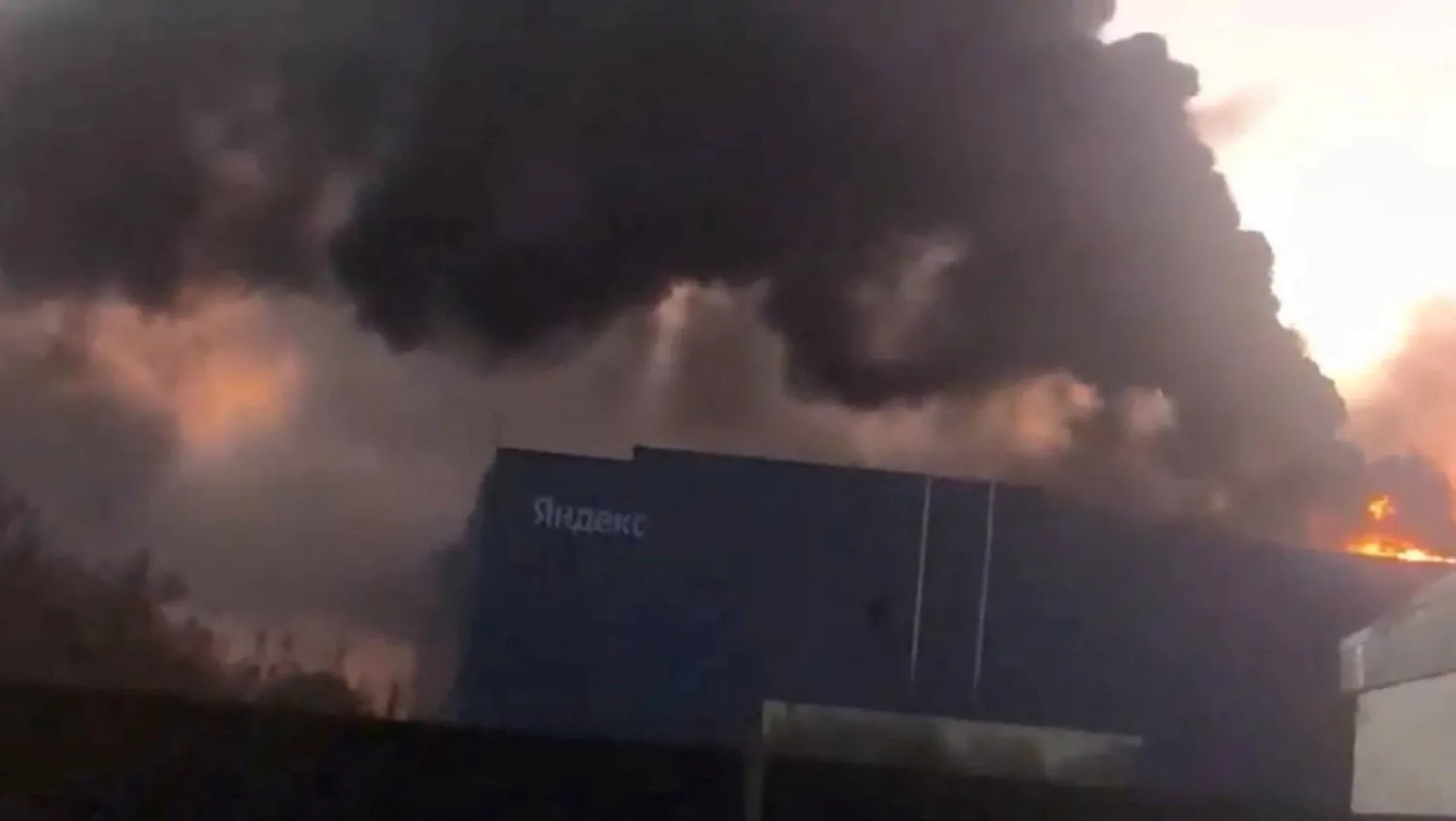 FILE PHOTO: Smoke billows from Yandex's Sasovo hub, one of the company's five large data centers, after a fire following a drone strike forced the suspension of operations at the site, which hosts tens of thousands of servers, Sasovo, Russia, in this screengrab obtained from a social media video on October 8, 2026. SOCIAL MEDIA/via REUTERS.  