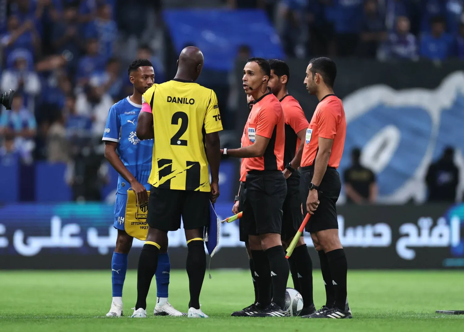 الأهداف الملغاة للهلال من أبرز محاور النقاش التحكيمي خصوصاً في ظل تأثيرها المحتمل في مجريات المواجهة (نادي الهلال)