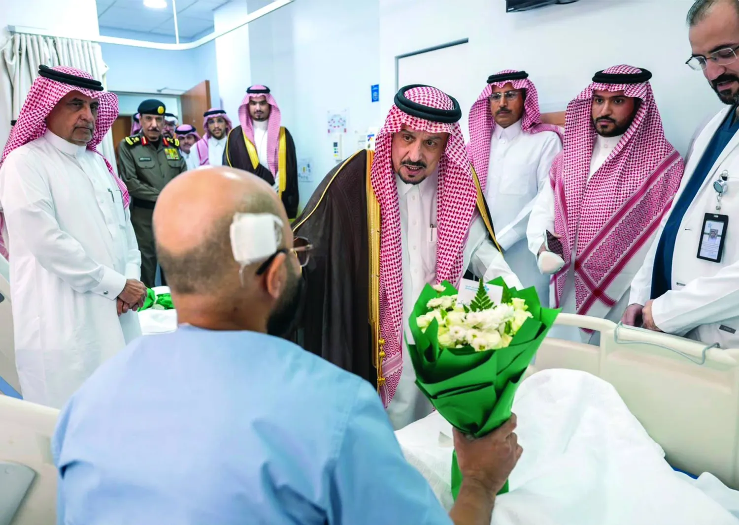 Riyadh Governor highlights Saudi leadership’s directives to provide comprehensive healthcare to all those injured (SPA)